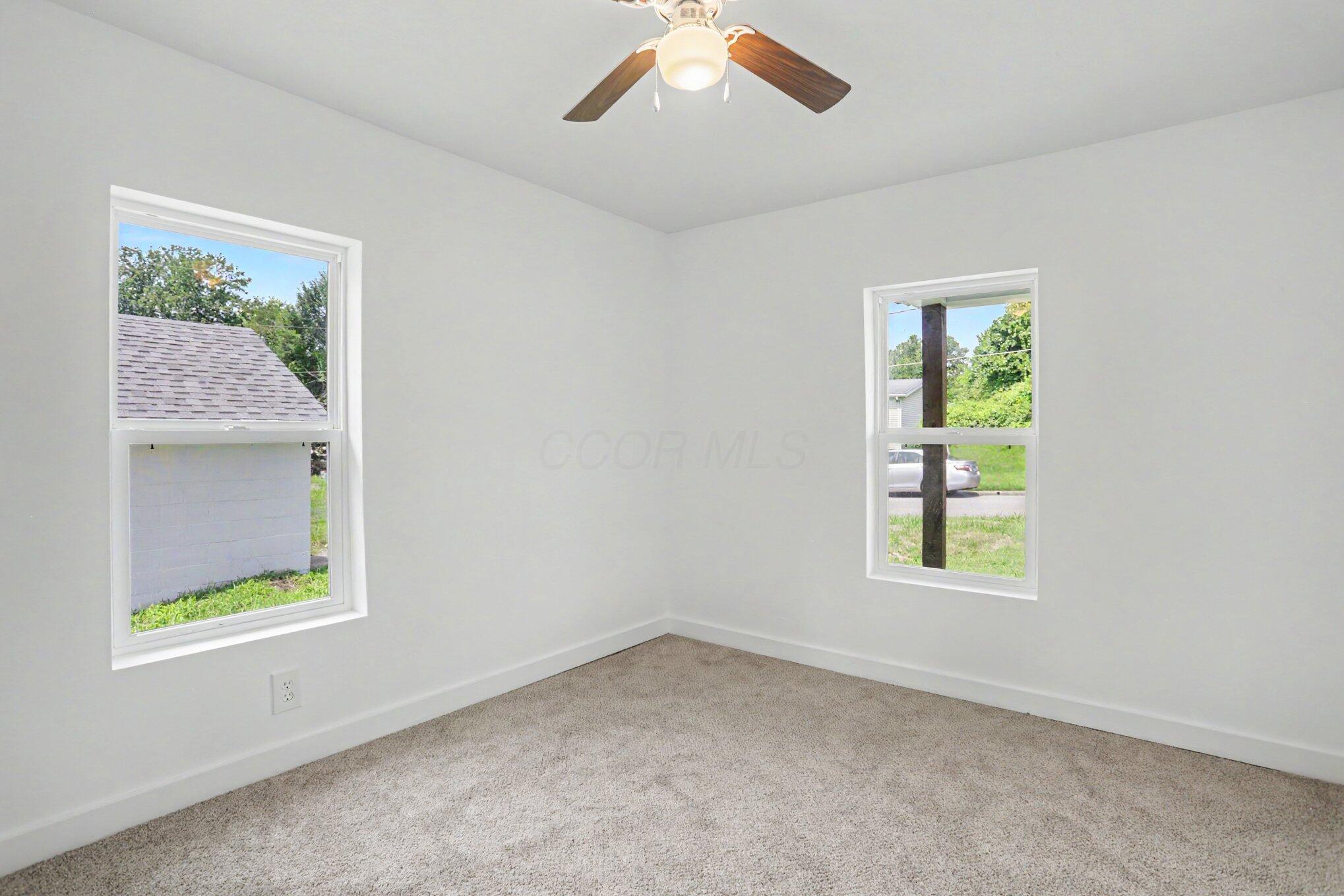 7 E Vine Street Property Photo 10