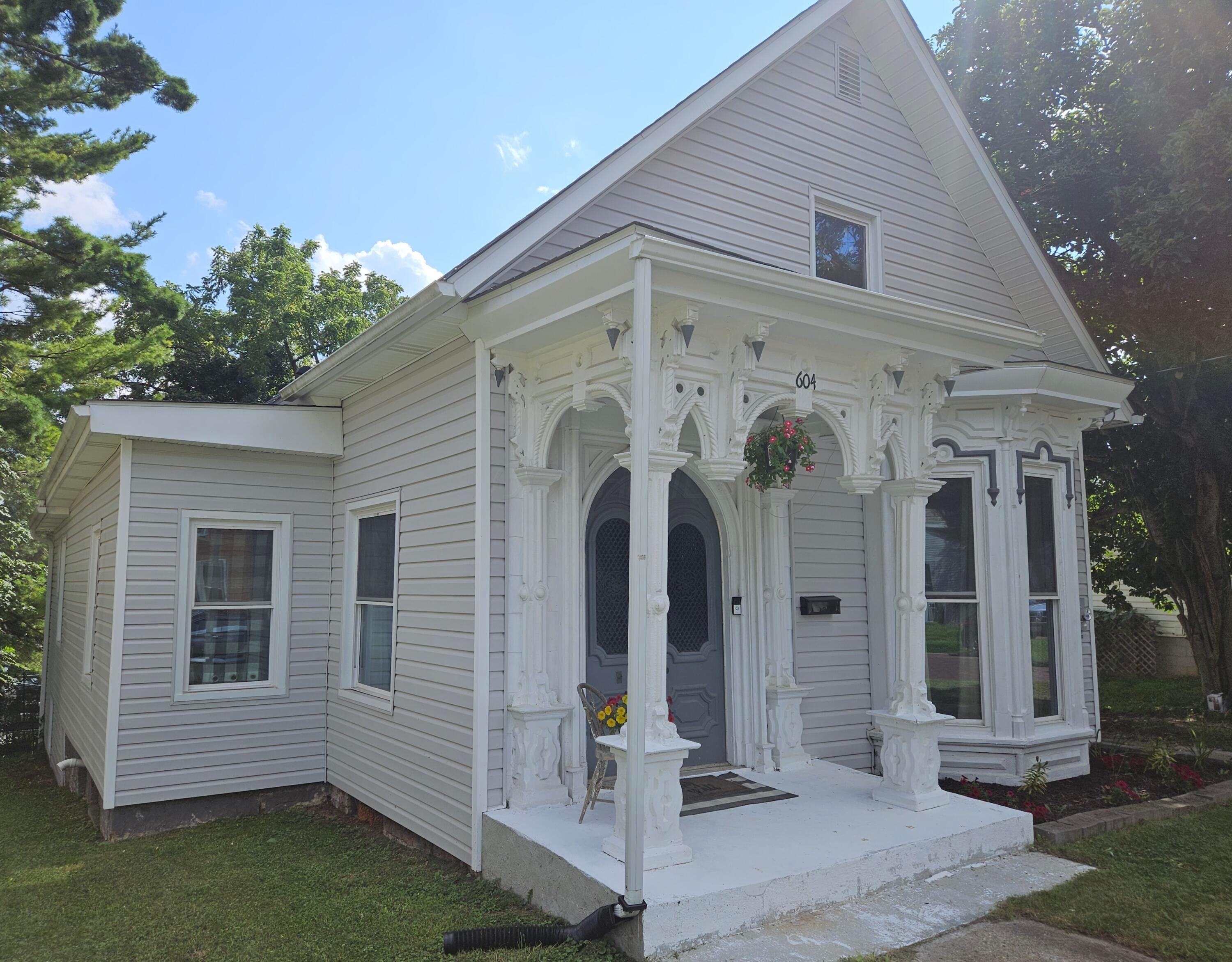 604 E Ohio Avenue Property Photo 5