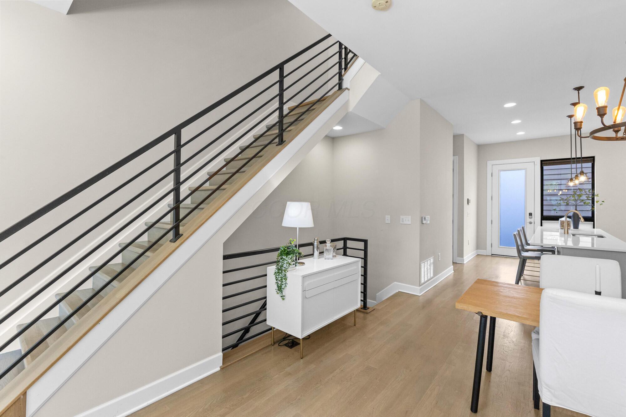 306 Neruda Avenue Property Photo 13
