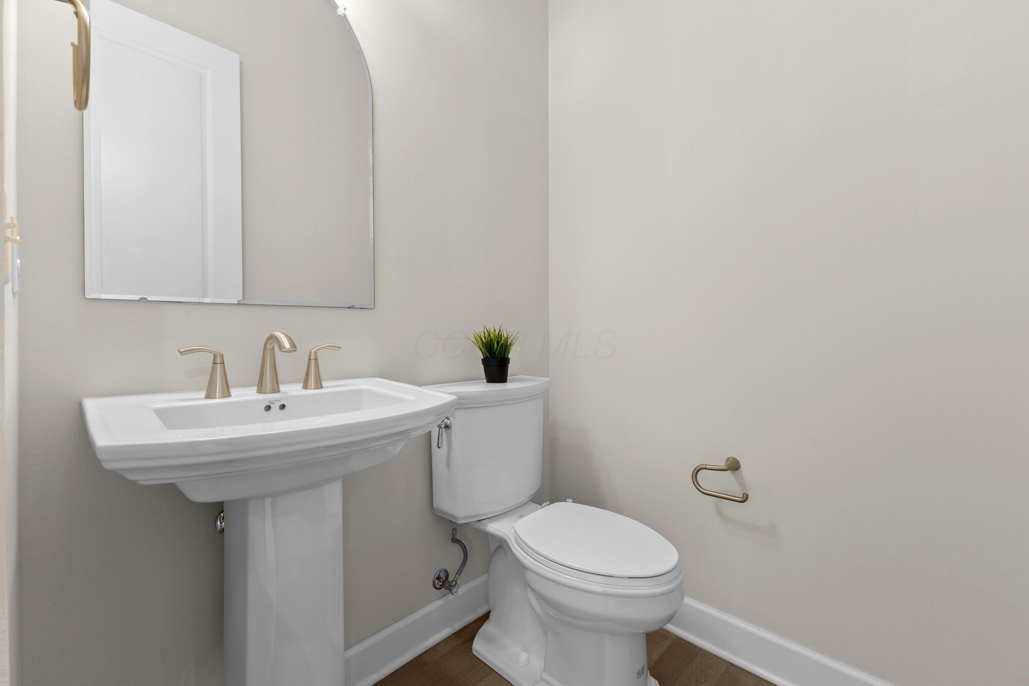 306 Neruda Avenue Property Photo 22