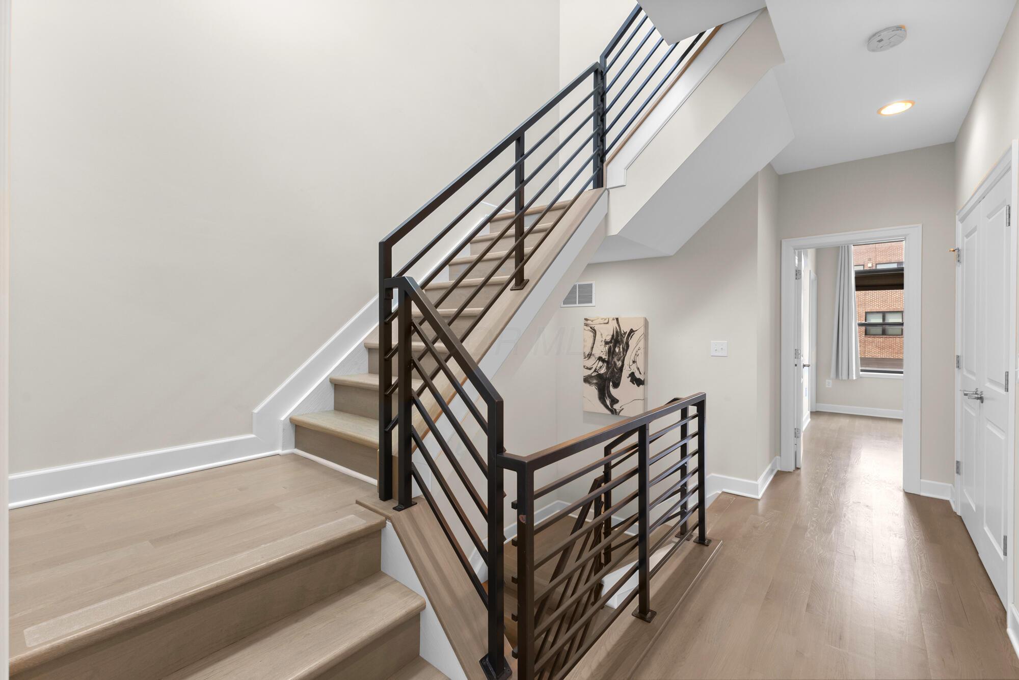 306 Neruda Avenue Property Photo 23