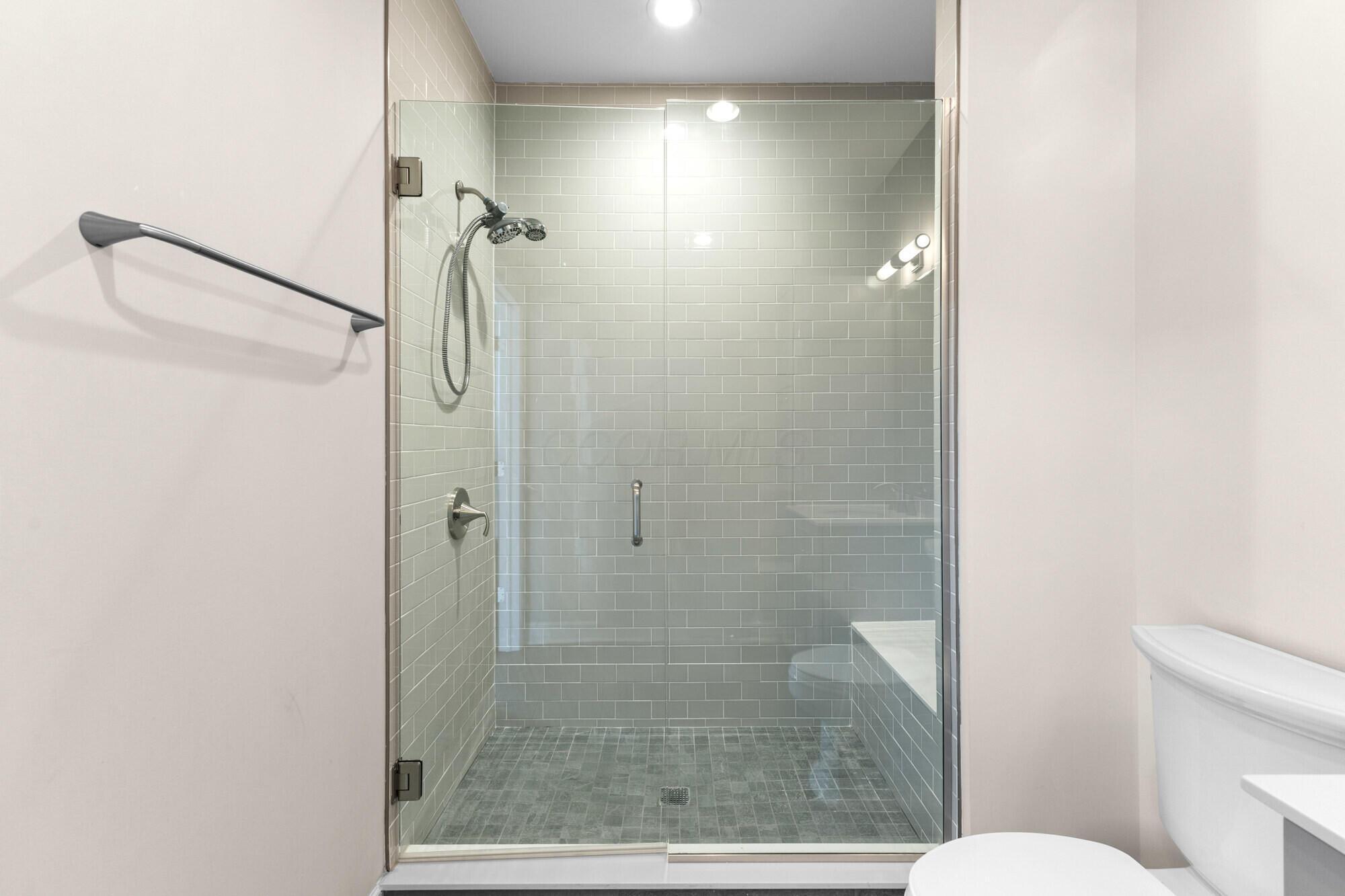 306 Neruda Avenue Property Photo 44