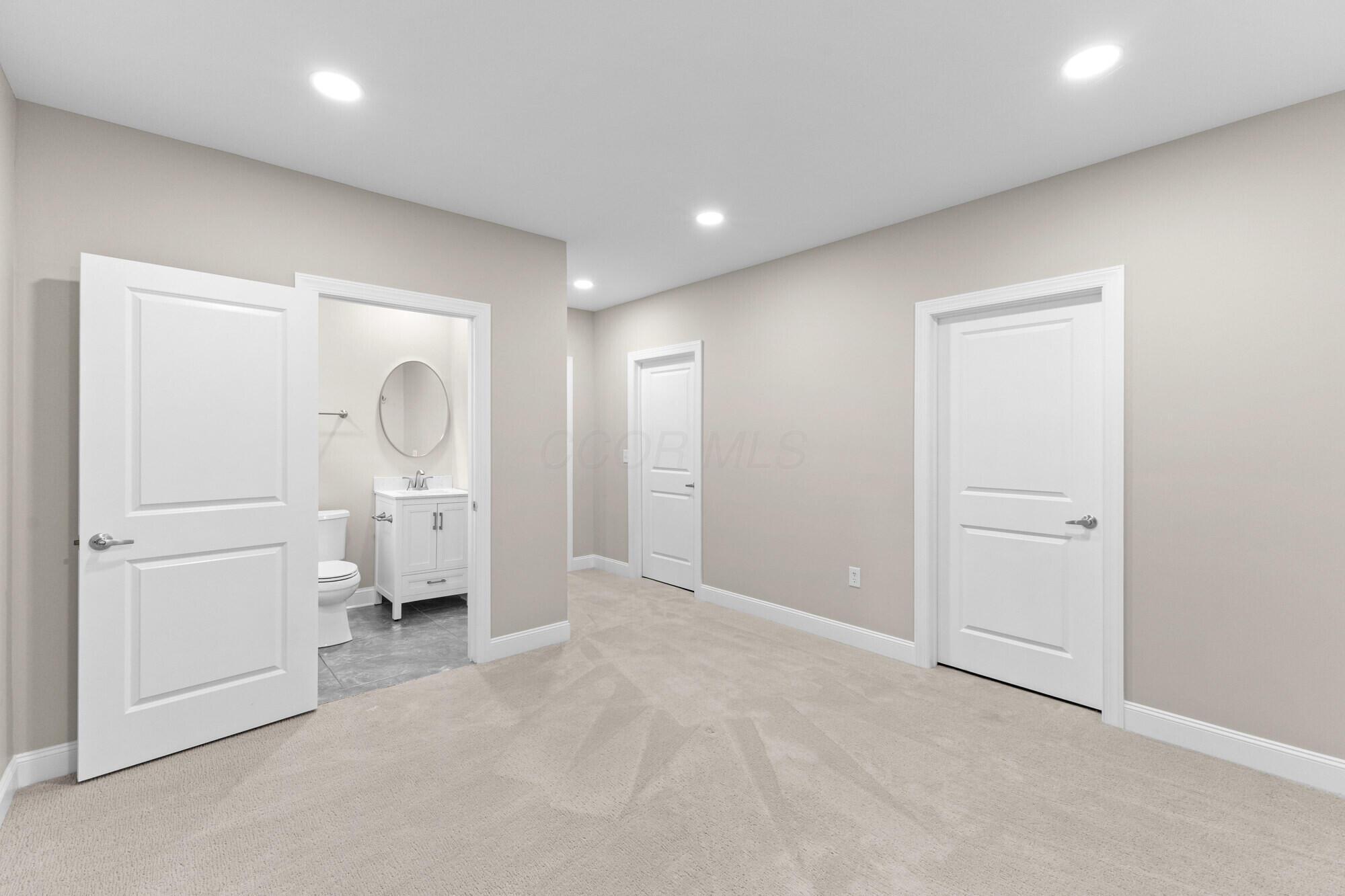 306 Neruda Avenue Property Photo 53