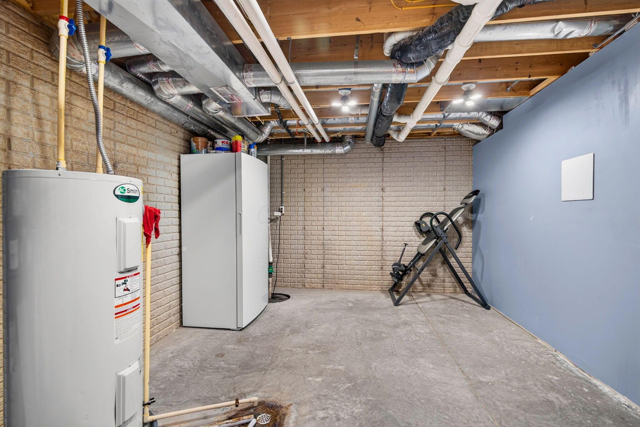 362 S Market Street Property Photo 46