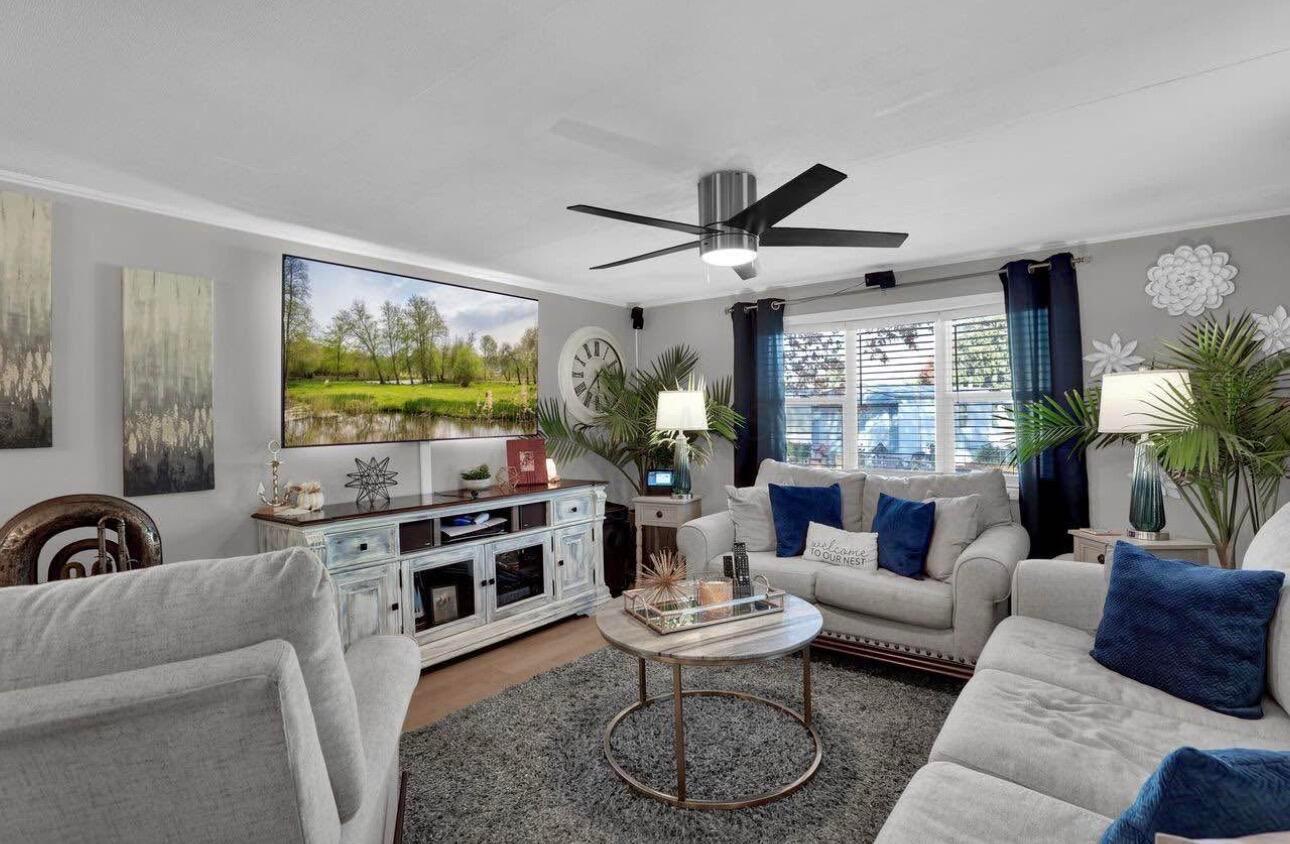 42 Deerpath Road Property Photo 6