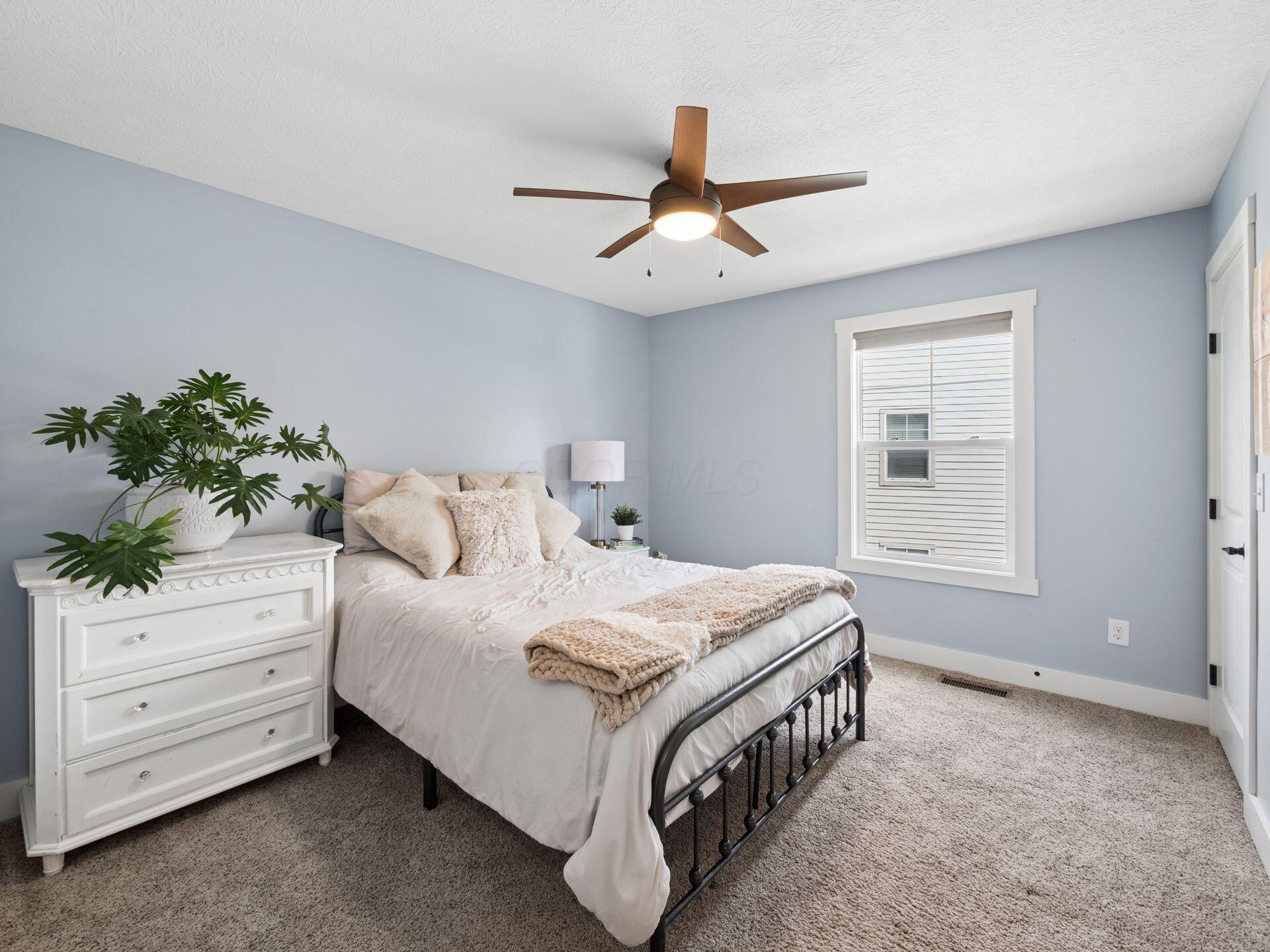 10623 Honeysuckle Way Property Photo 18