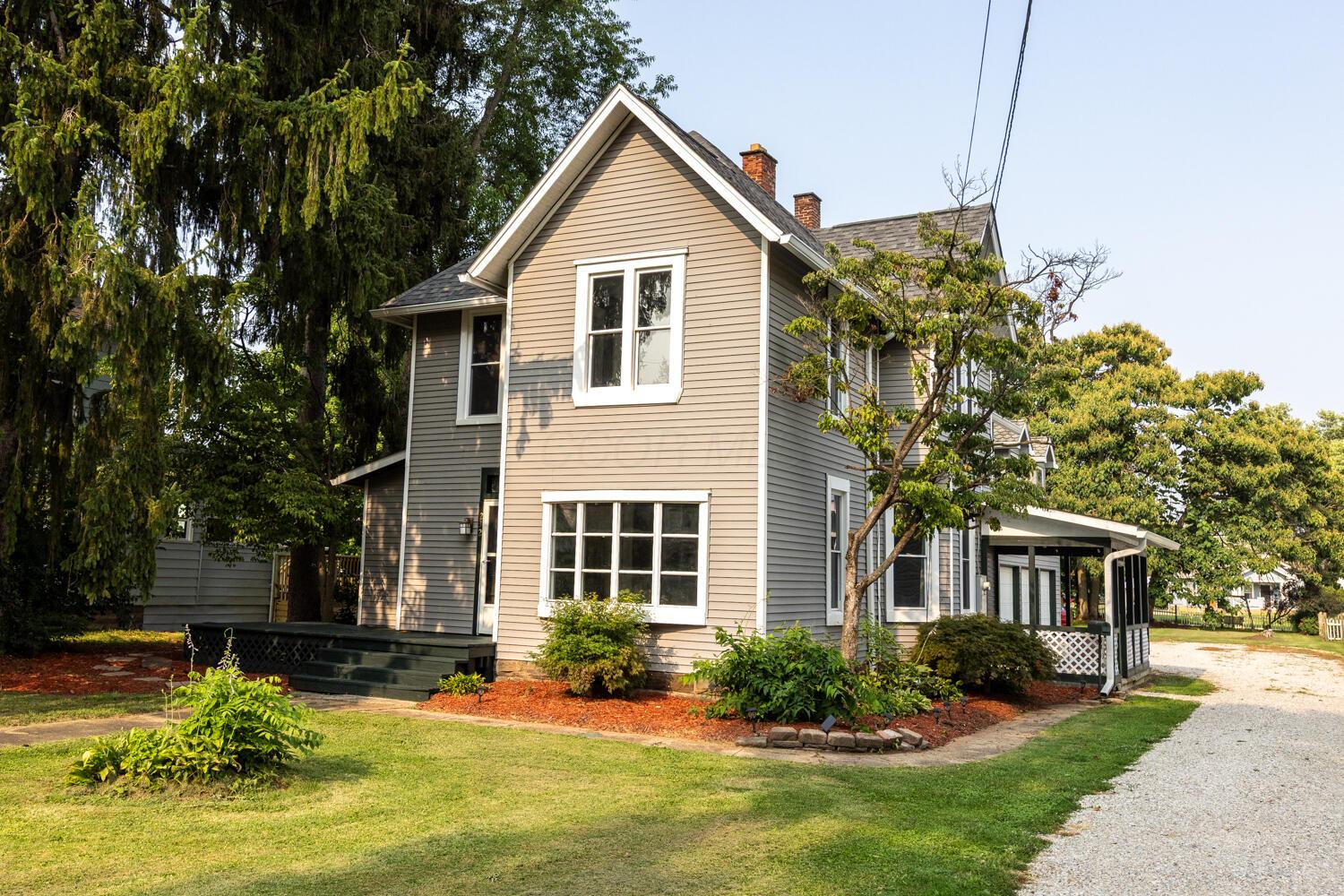232 Newark Road Property Photo 1
