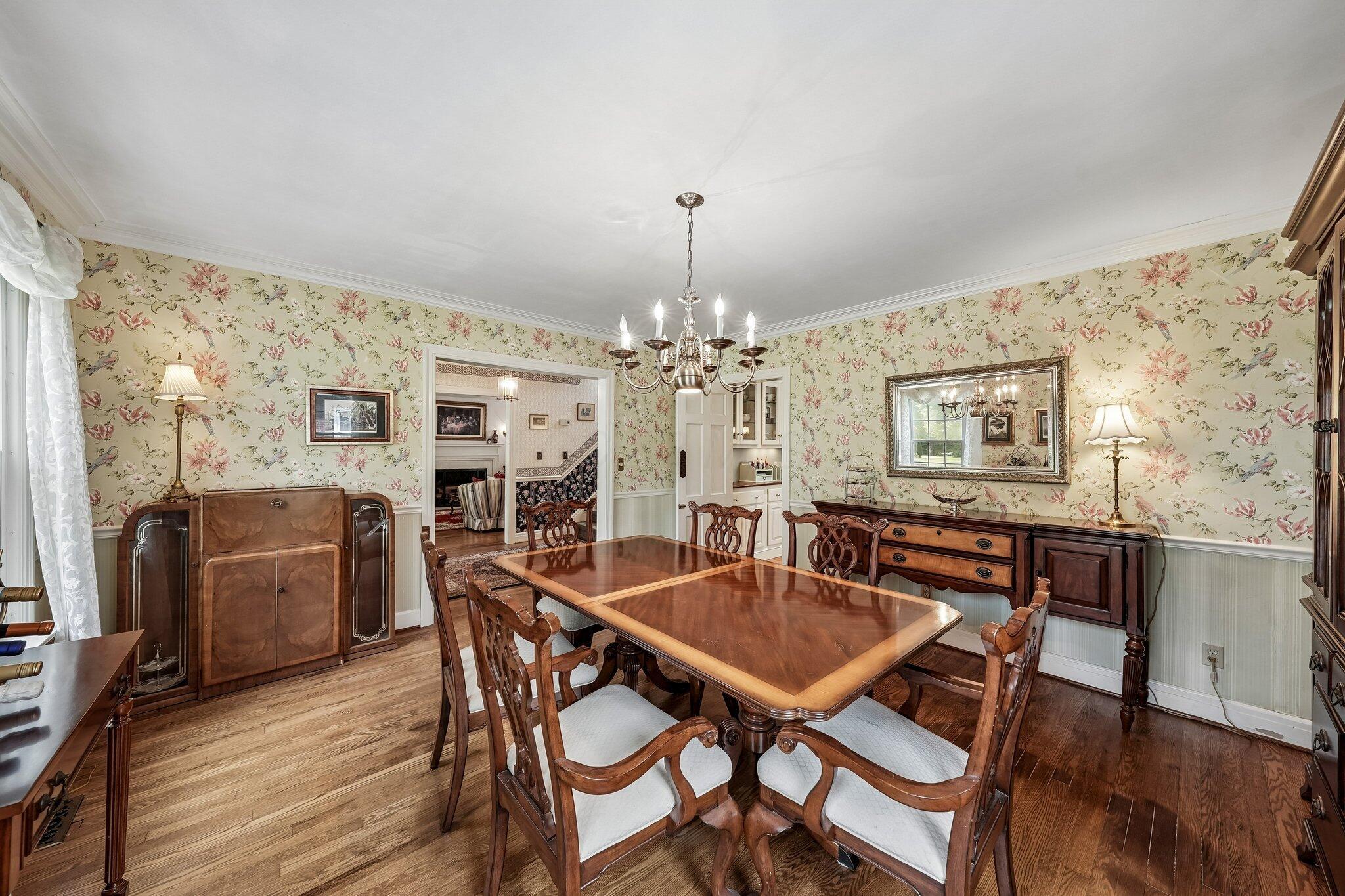 170 Overwood Road Property Photo 12