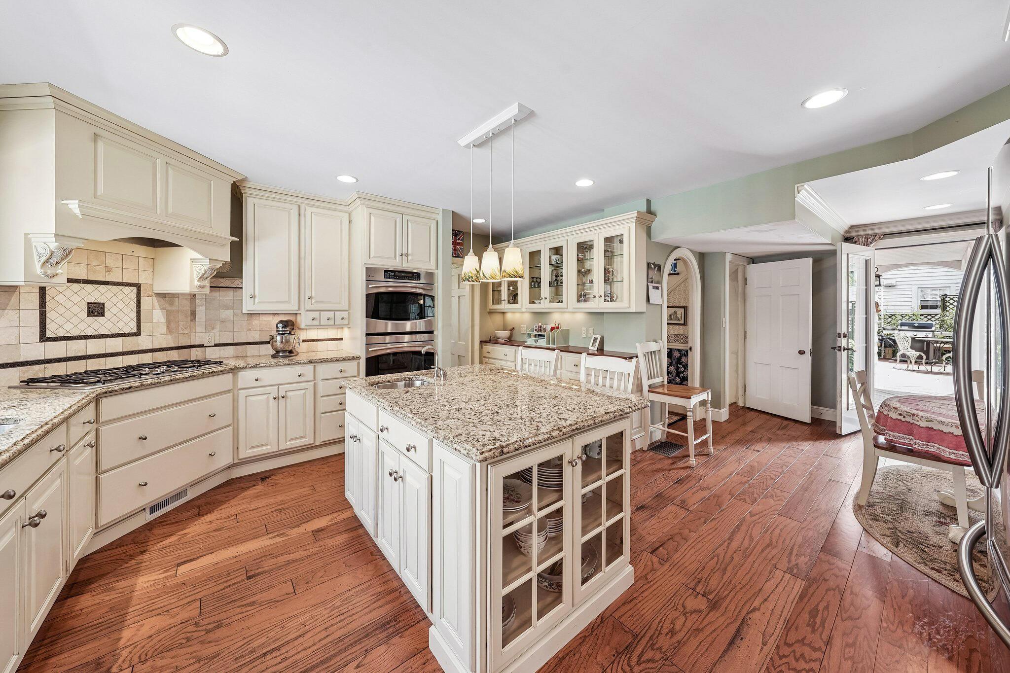 170 Overwood Road Property Photo 15