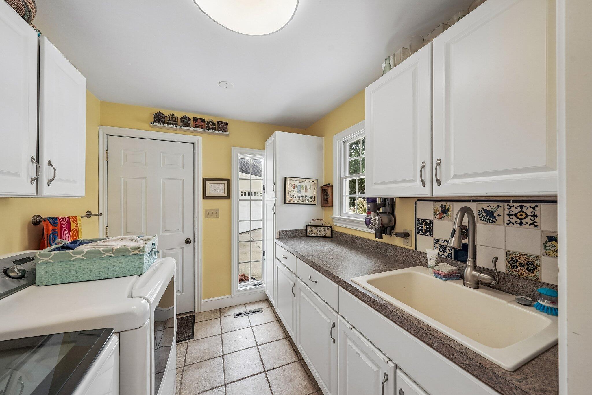 170 Overwood Road Property Photo 19