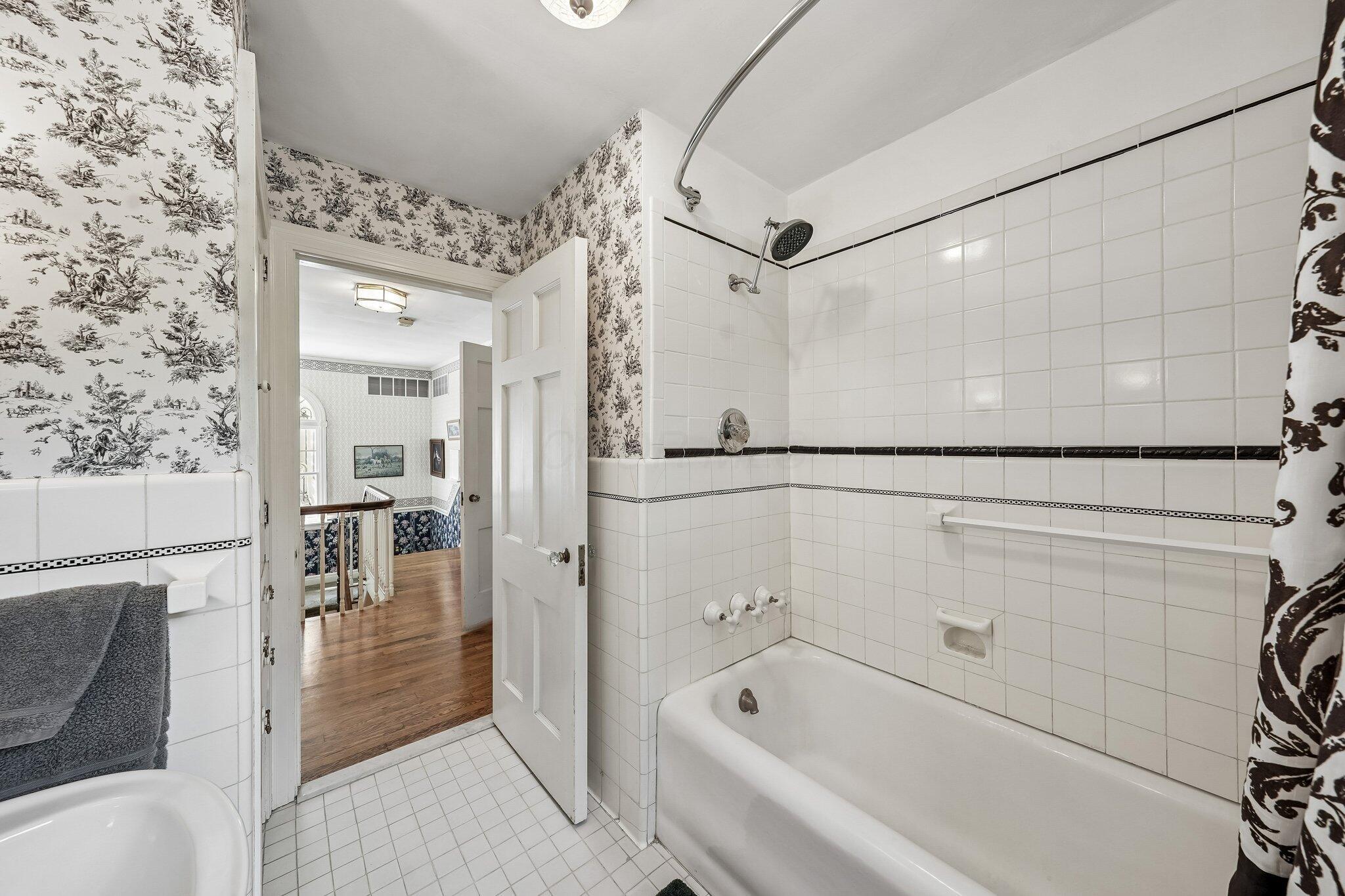 170 Overwood Road Property Photo 37