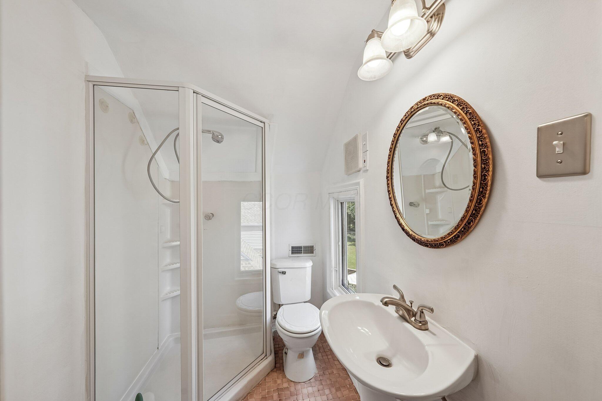 170 Overwood Road Property Photo 40
