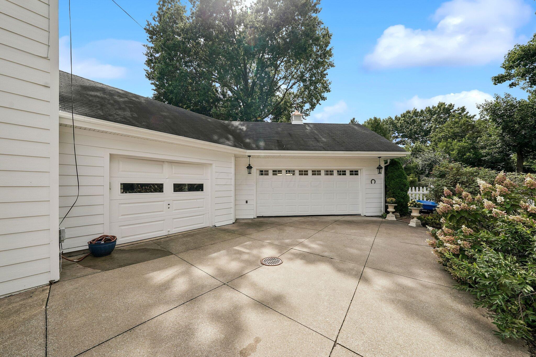 170 Overwood Road Property Photo 41