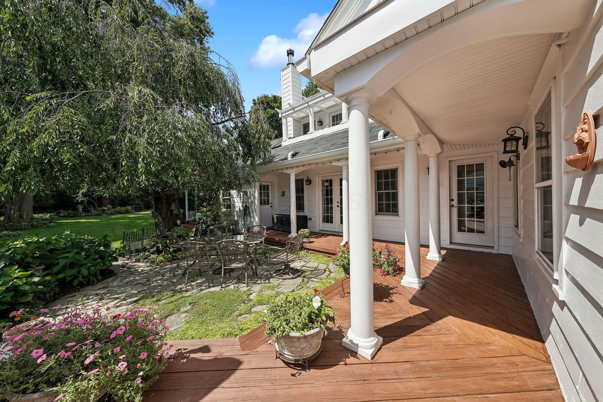 170 Overwood Road Property Photo 42