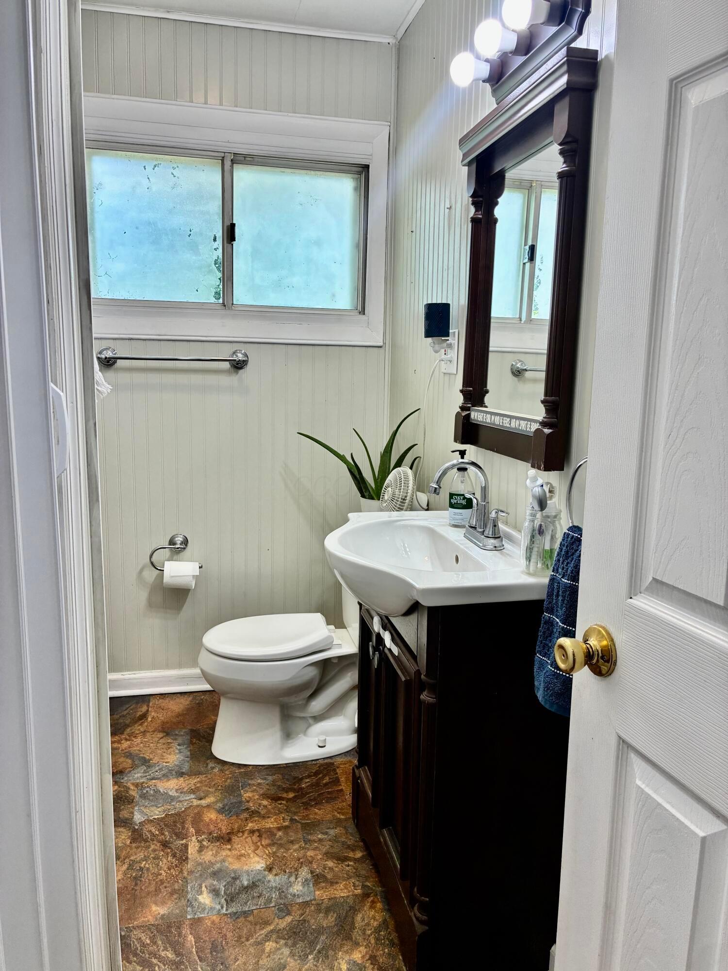 708 S Maple Avenue Property Photo 17