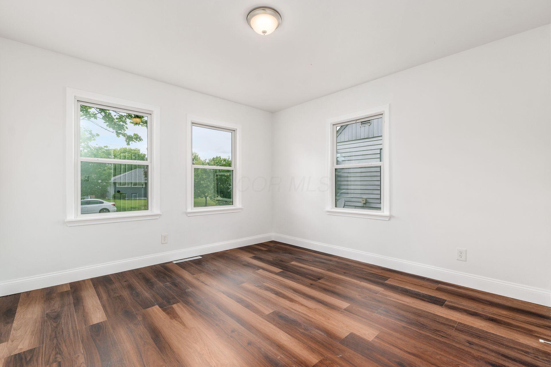 902 Eastmoor Boulevard Property Photo 15