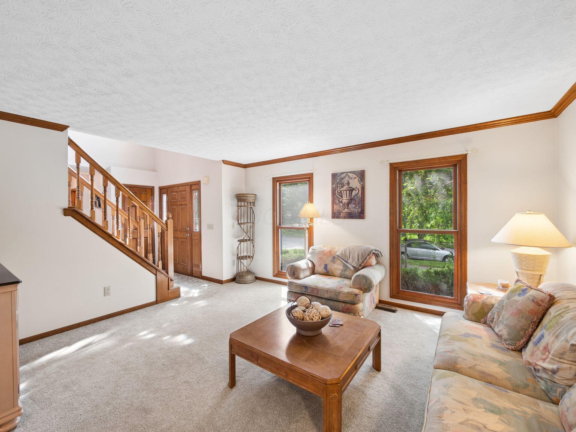 5856 Newbridge Drive Property Photo 7
