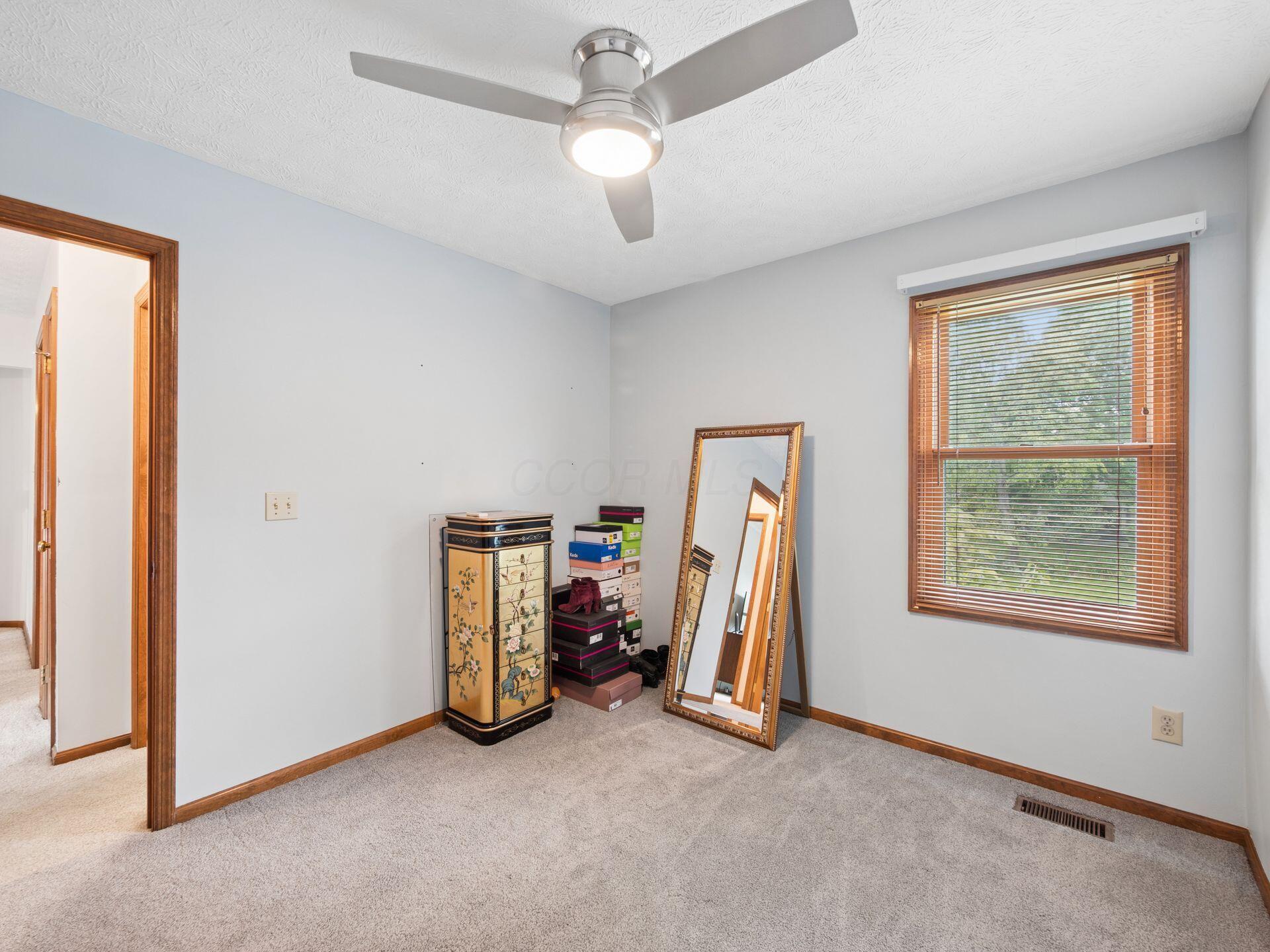 5856 Newbridge Drive Property Photo 24