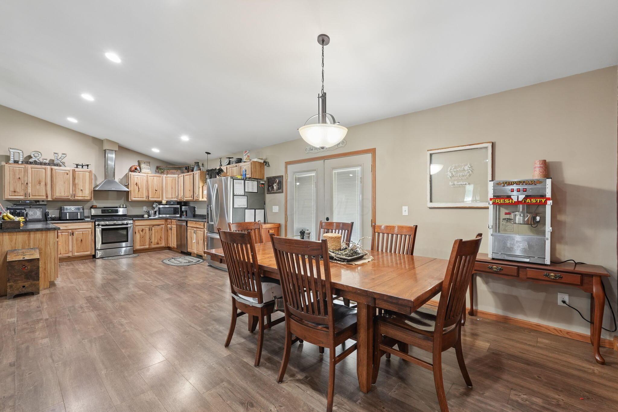 9133 Greeno Street Sw Property Photo 10