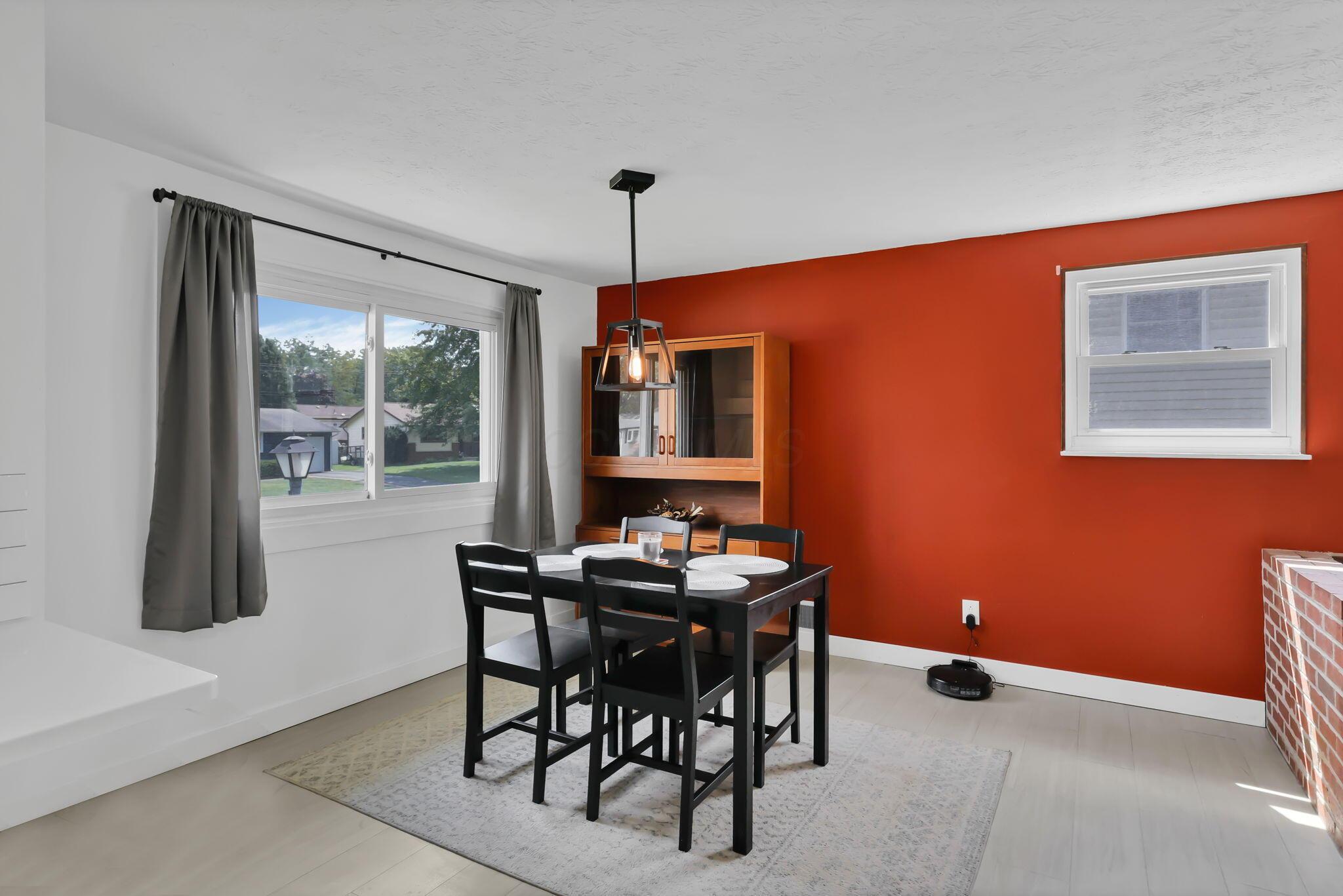 6075 Burnley Square E Property Photo 14