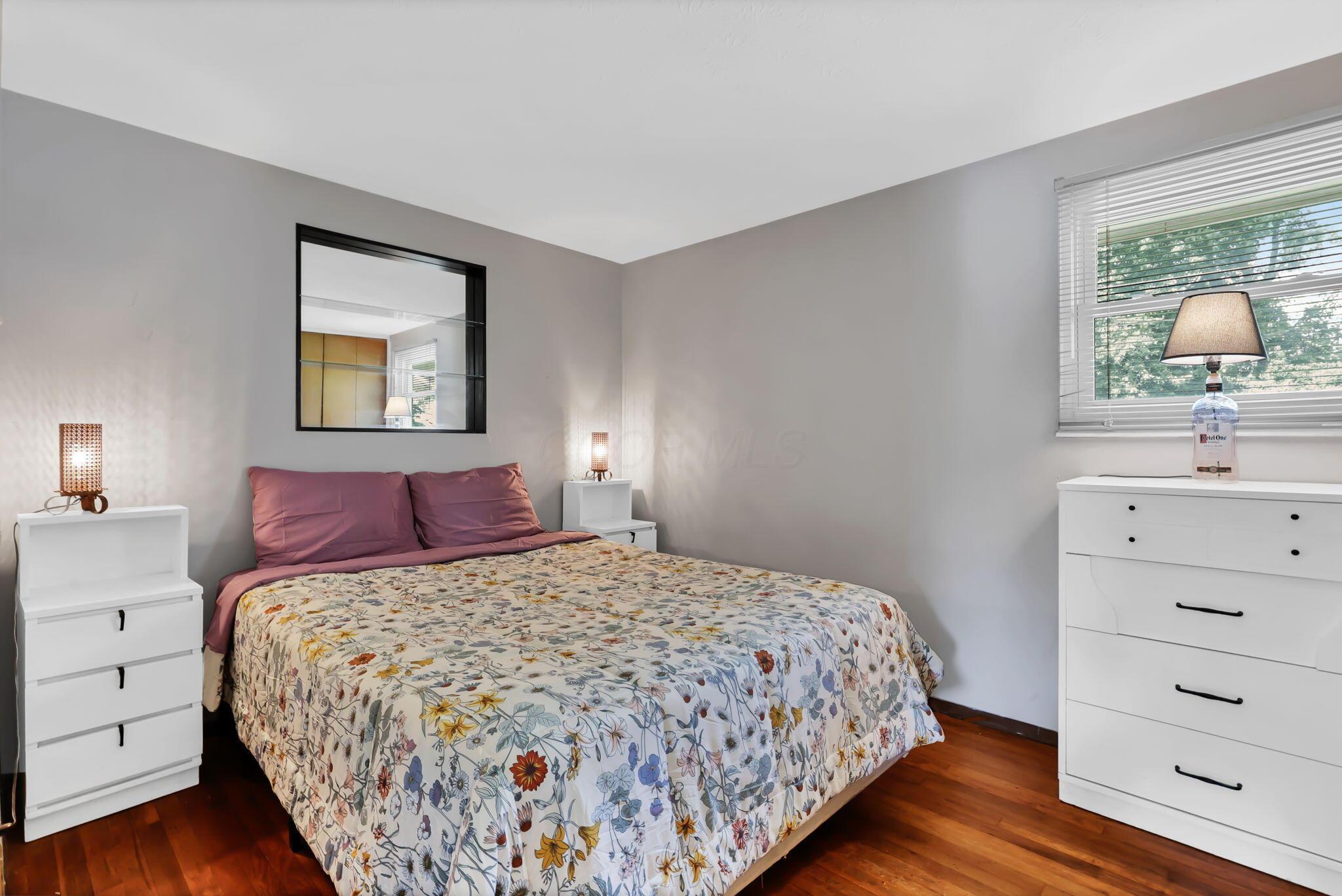 6075 Burnley Square E Property Photo 22
