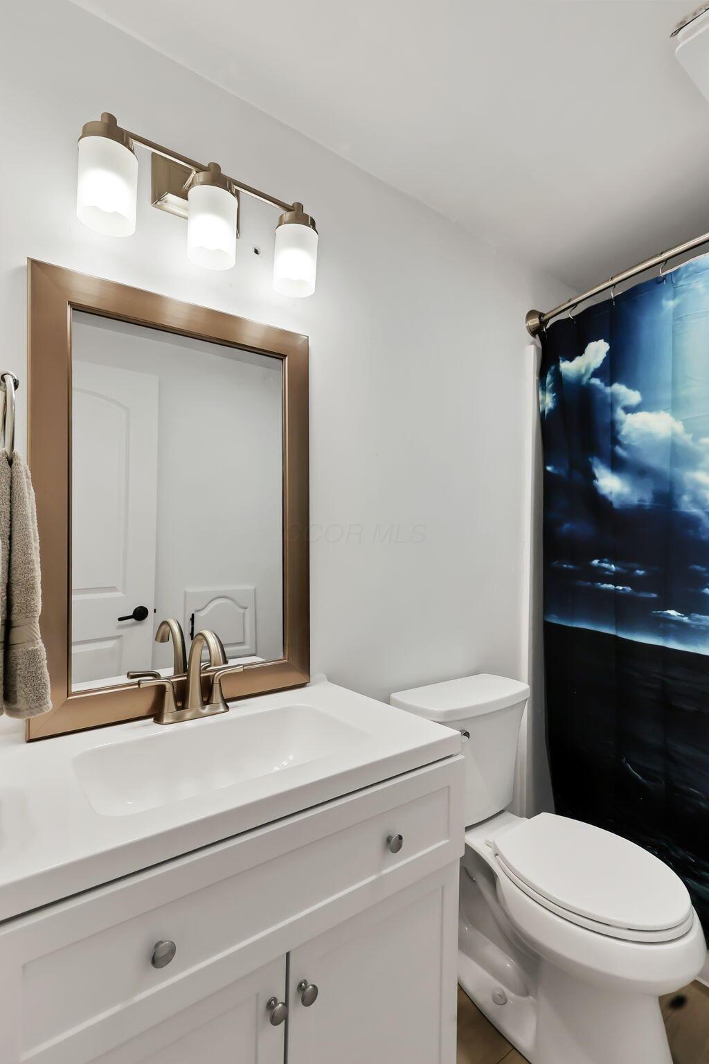 6075 Burnley Square E Property Photo 24