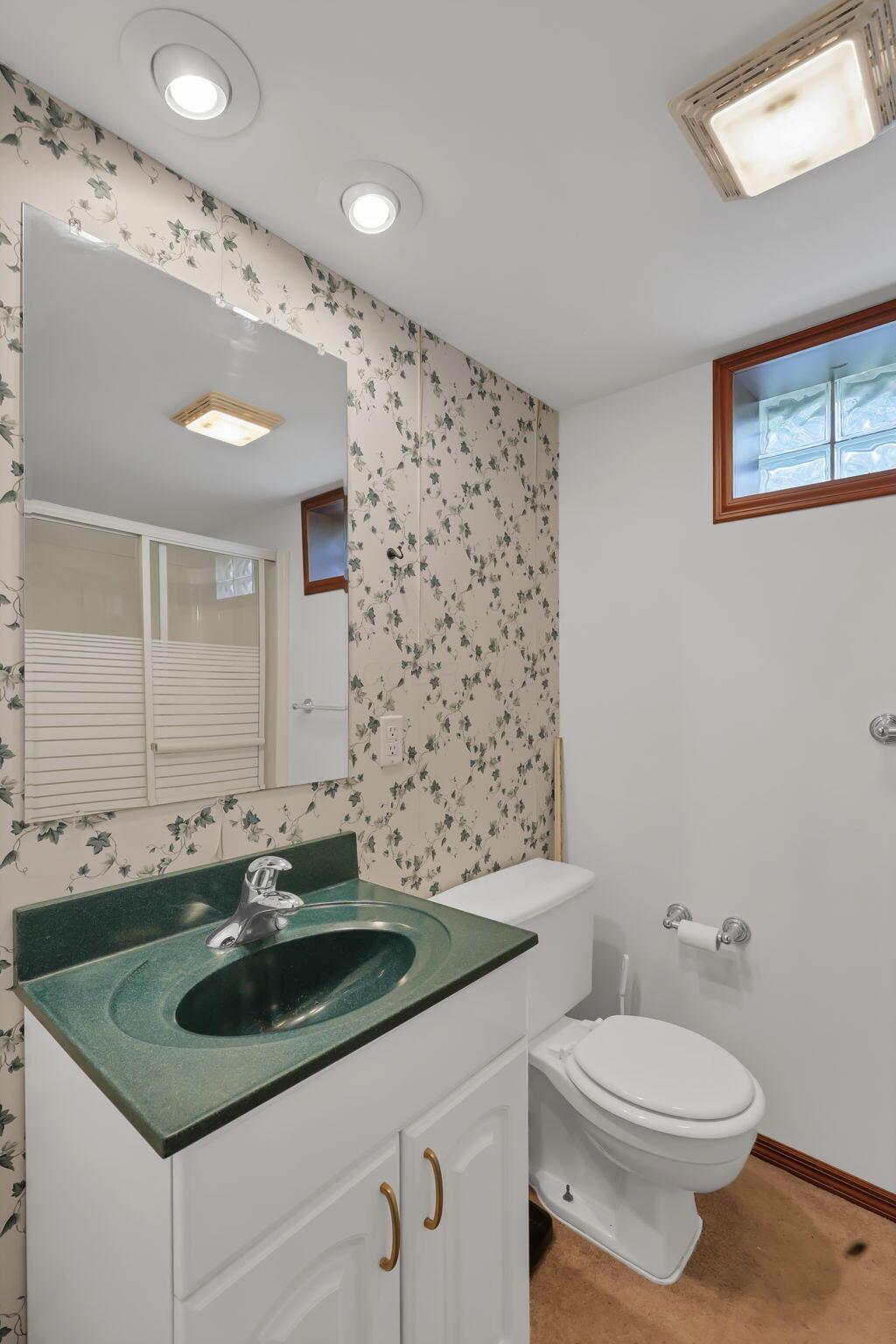 6075 Burnley Square E Property Photo 32