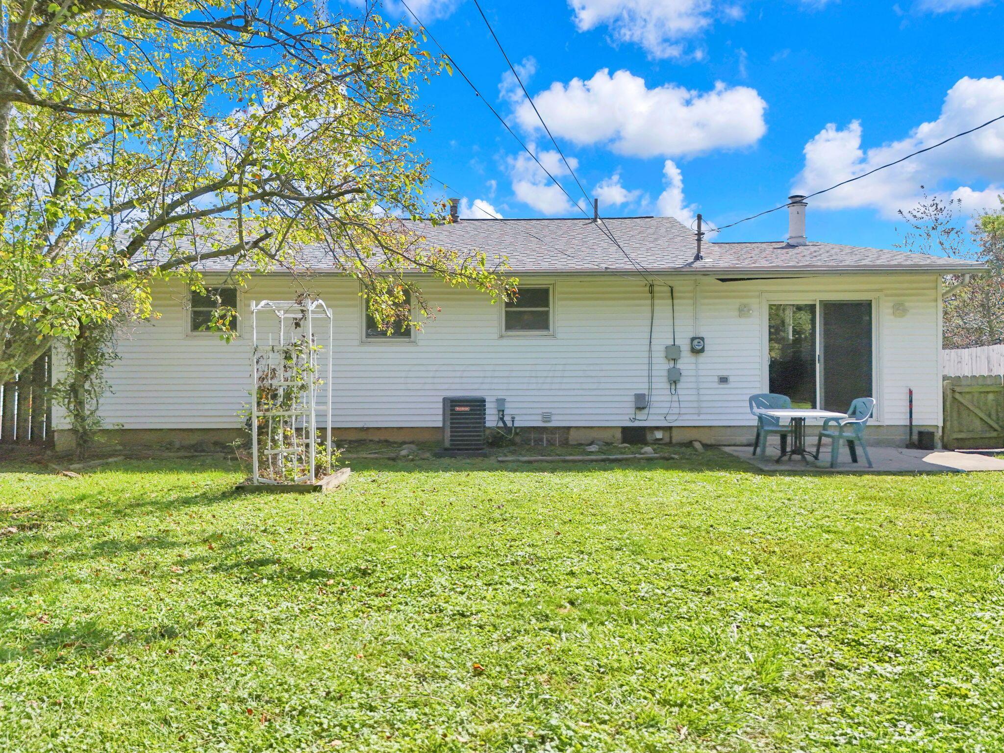 6075 Burnley Square E Property Photo 43
