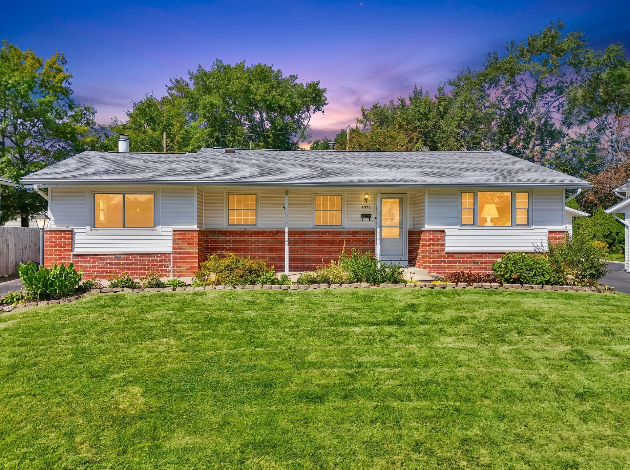 6075 Burnley Square E Property Photo 50