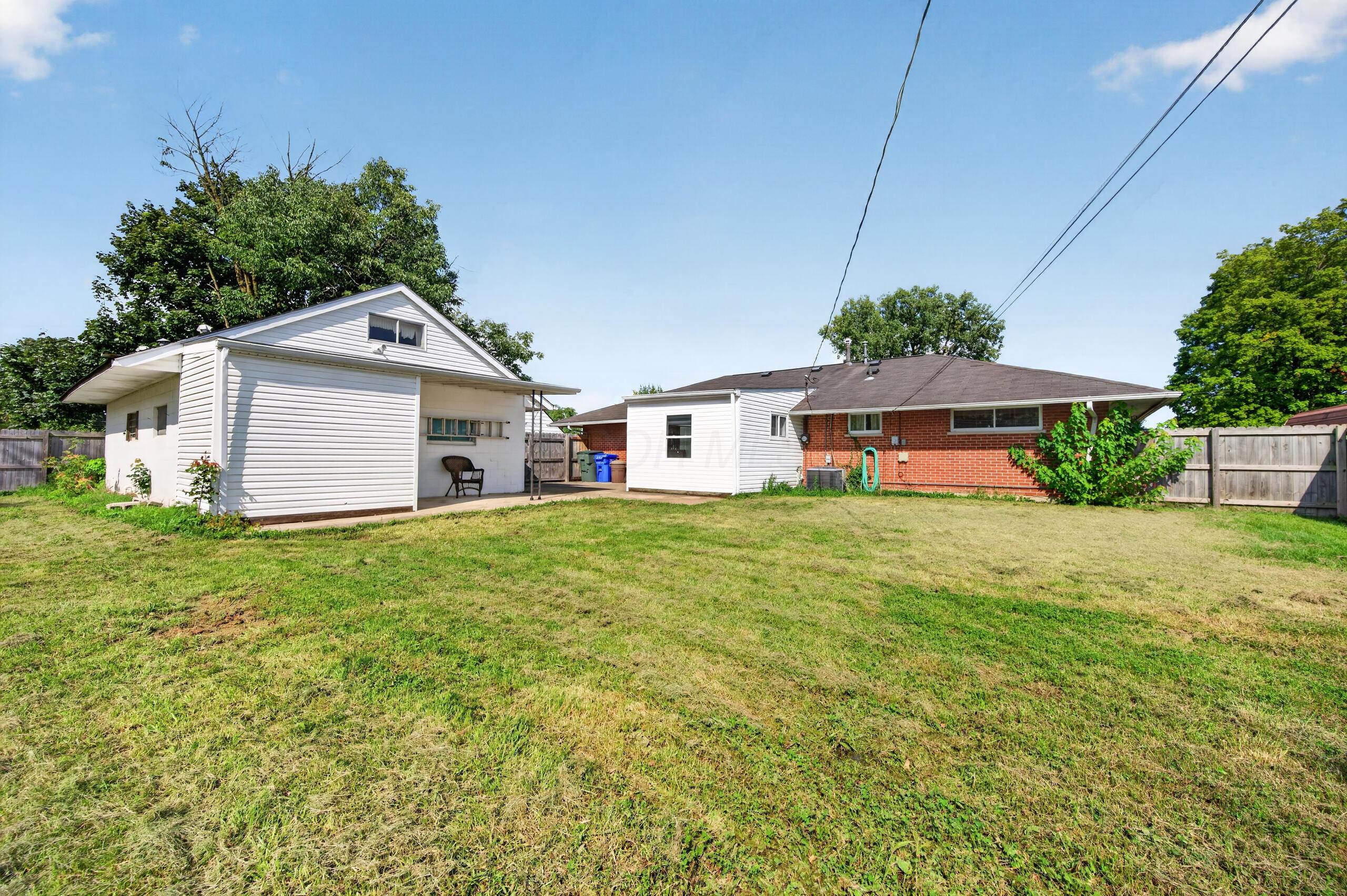 899 W Stephen Drive W Property Photo 22