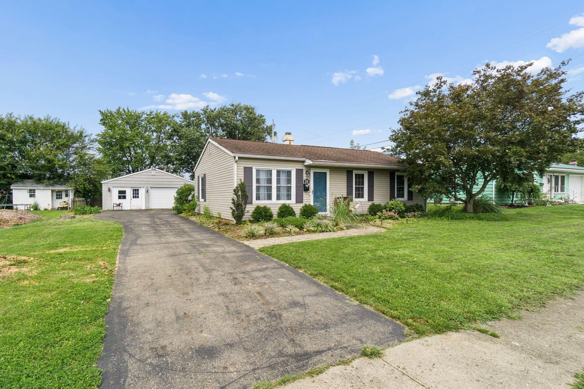 370 Sunnyview Drive Property Photo 2