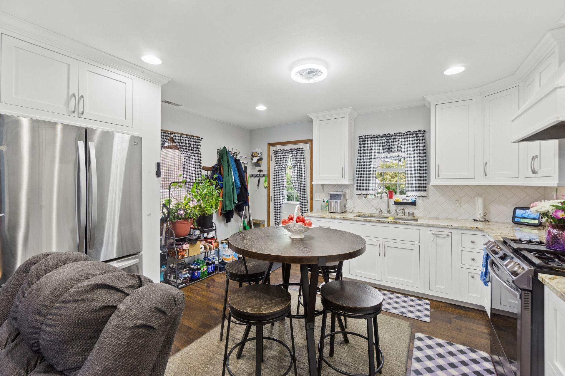 370 Sunnyview Drive Property Photo 16