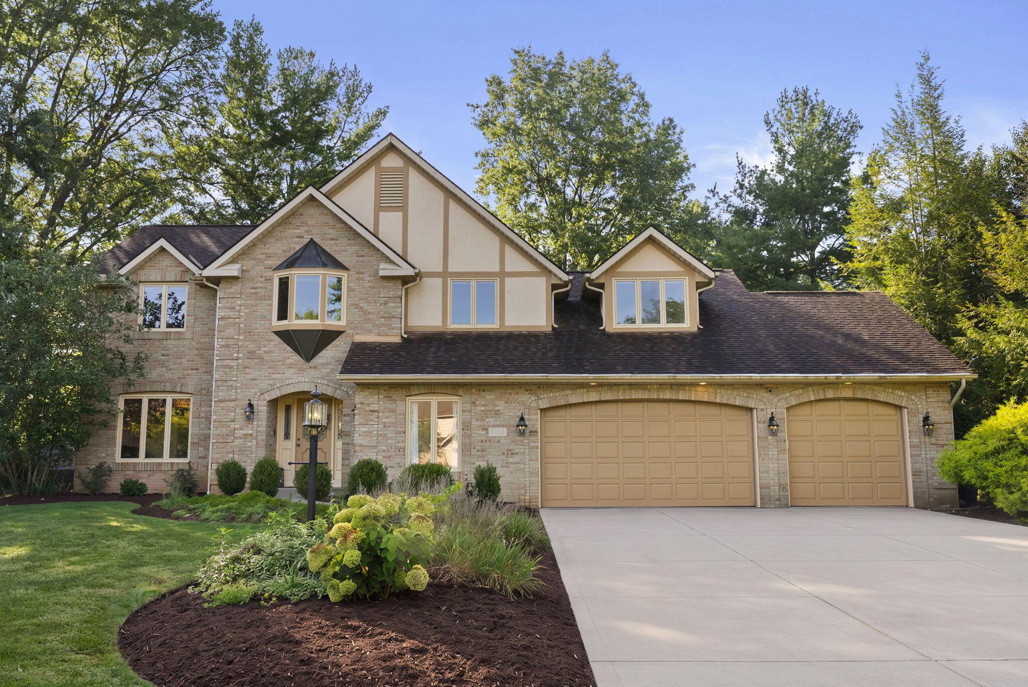 8860 Shenandoah Drive Nw Property Photo 1