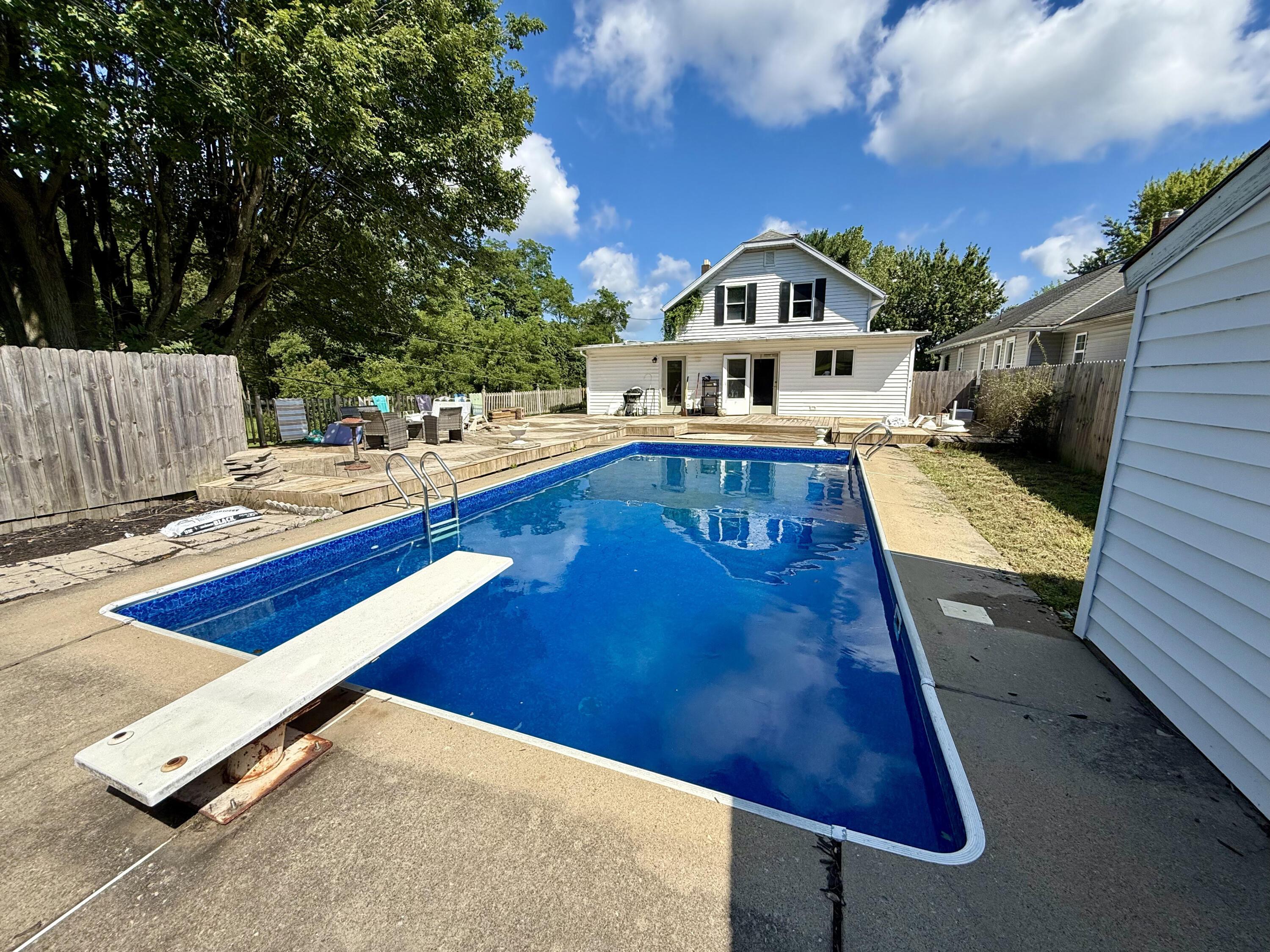 537 Harrison Street Property Photo 1