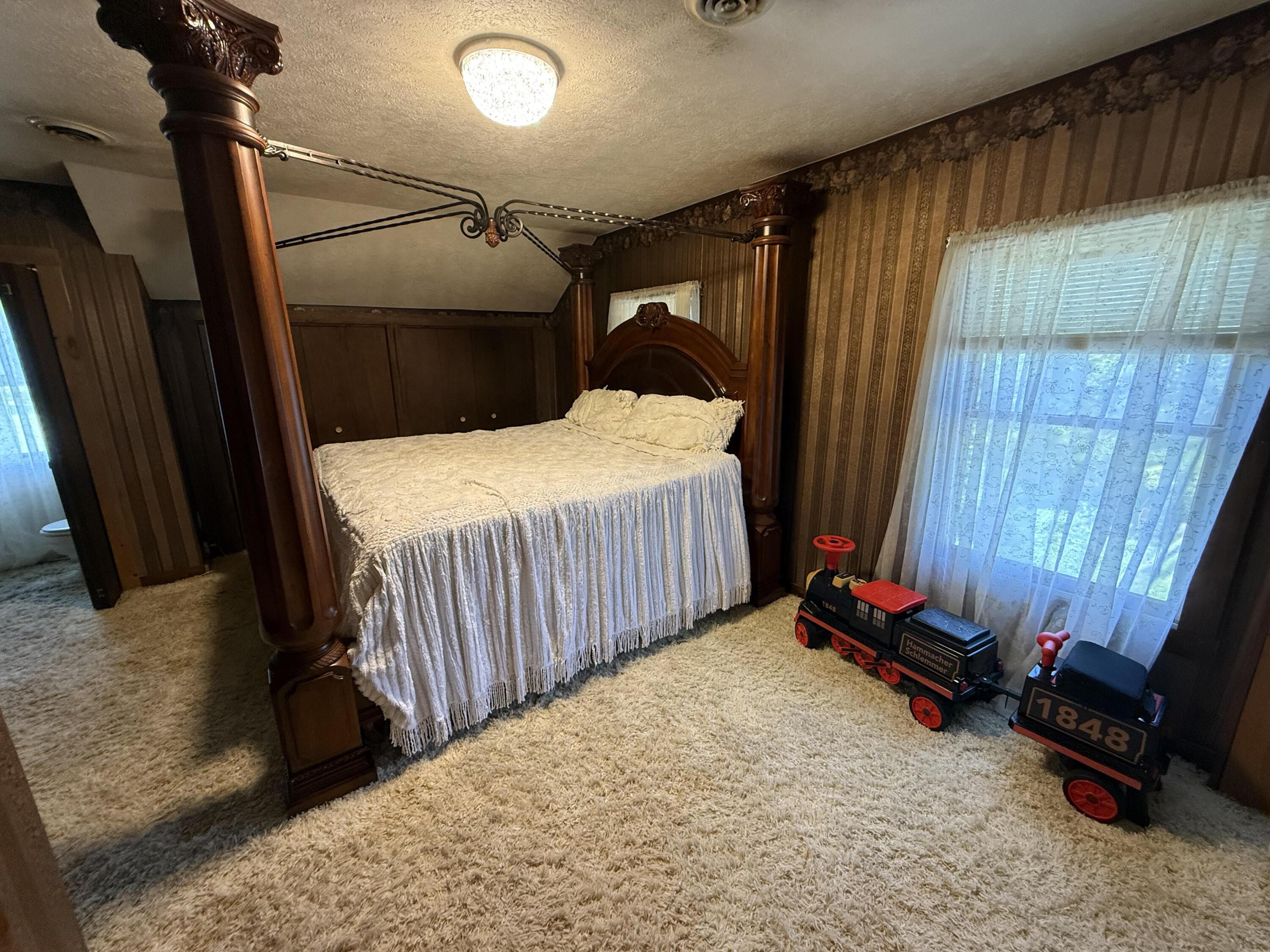 537 Harrison Street Property Photo 5