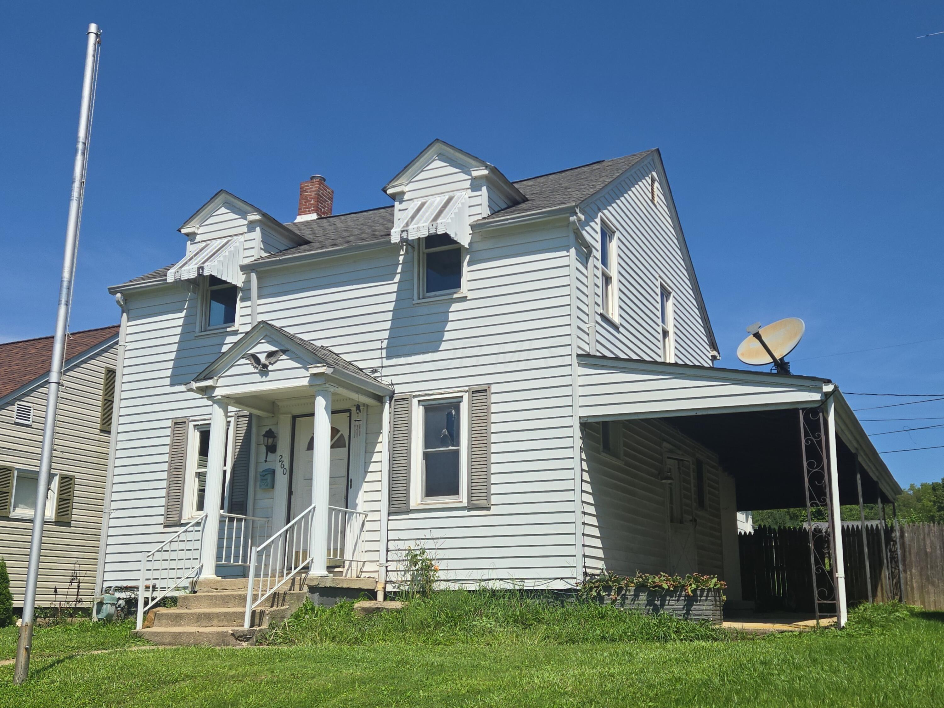 260 W Angle Avenue Property Photo 2