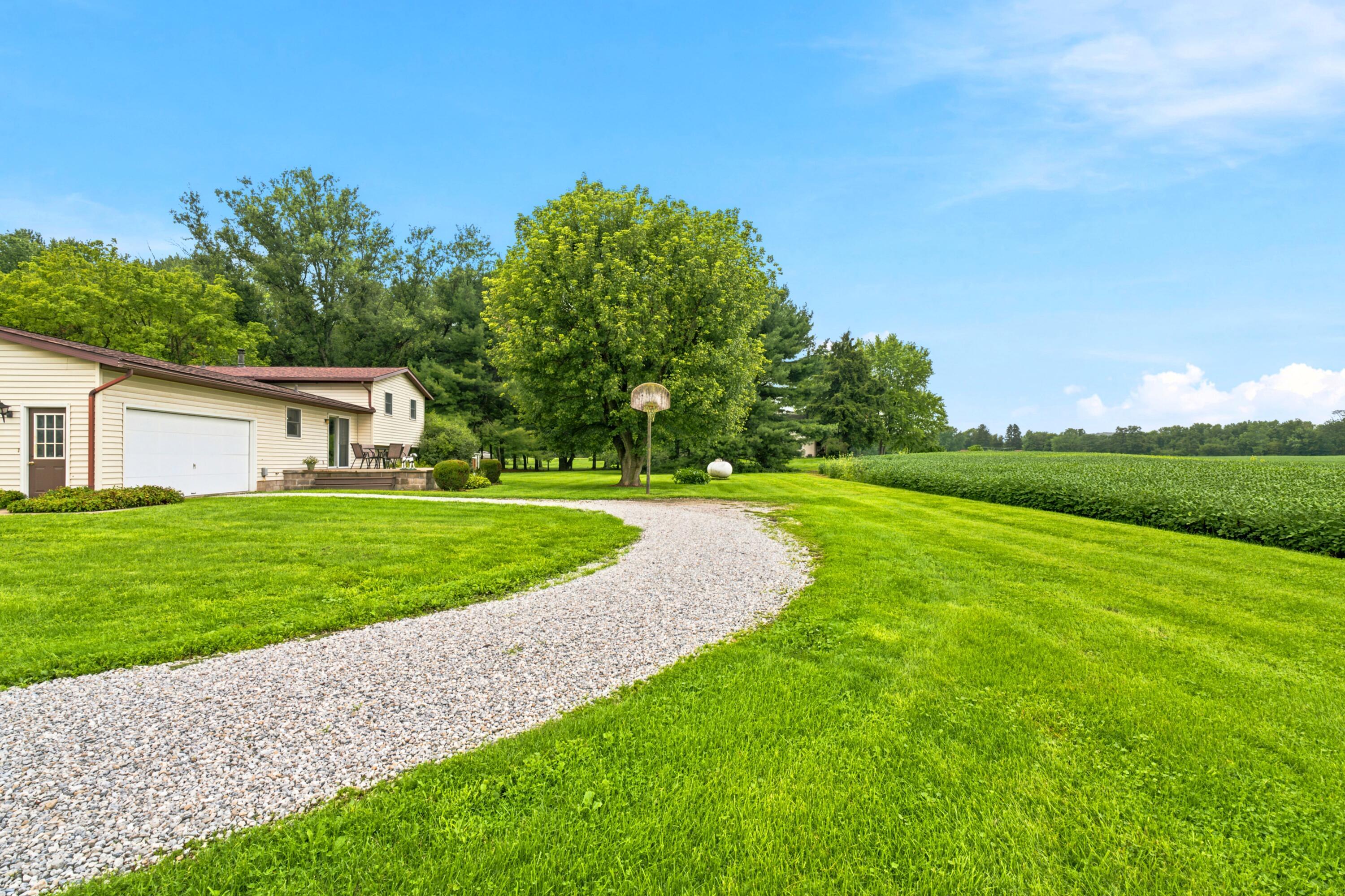 44480 Us Highway 36 Property Photo 9