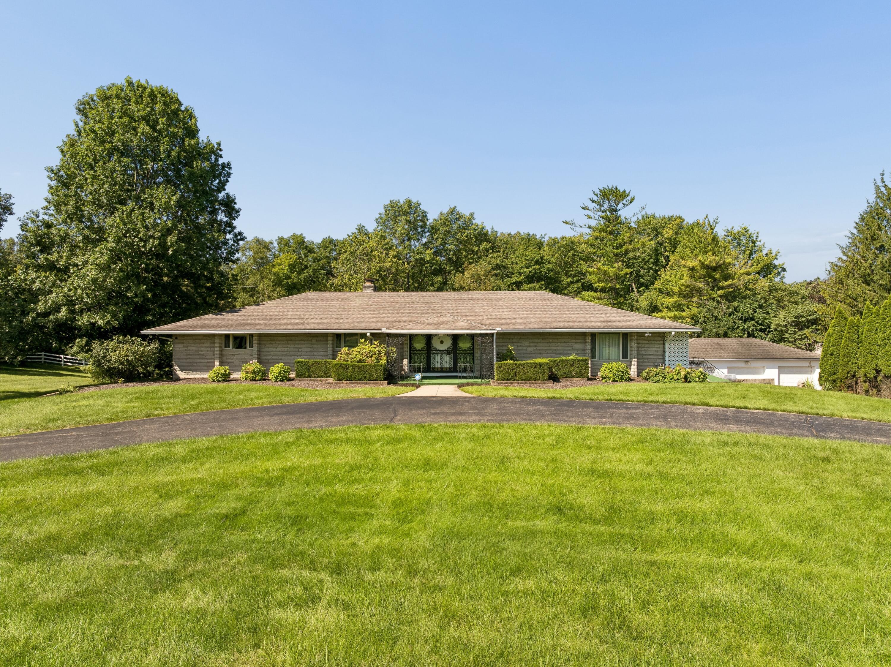 121 Hubbard Road Property Photo 1
