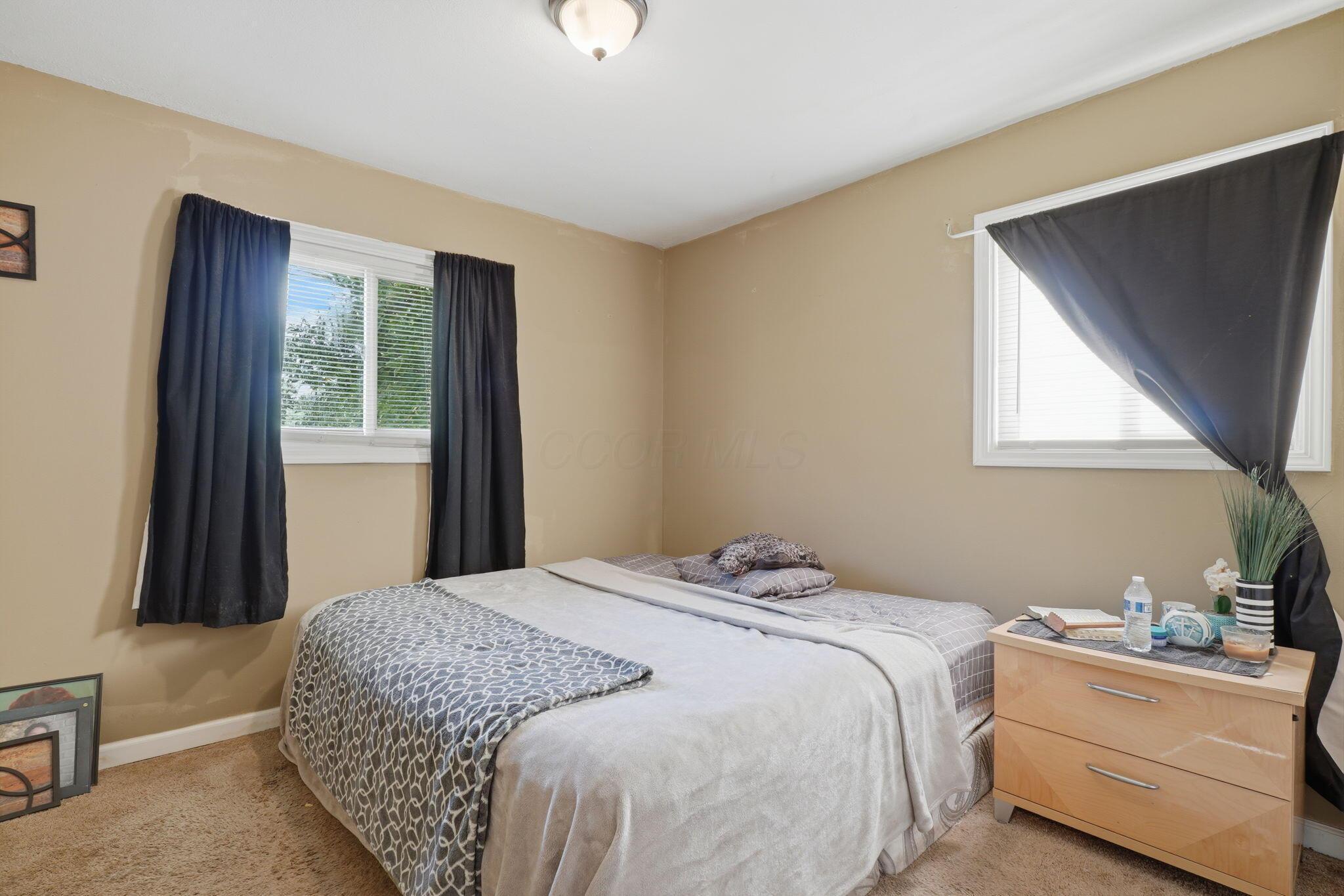 5285 Zimmer Drive Property Photo 10