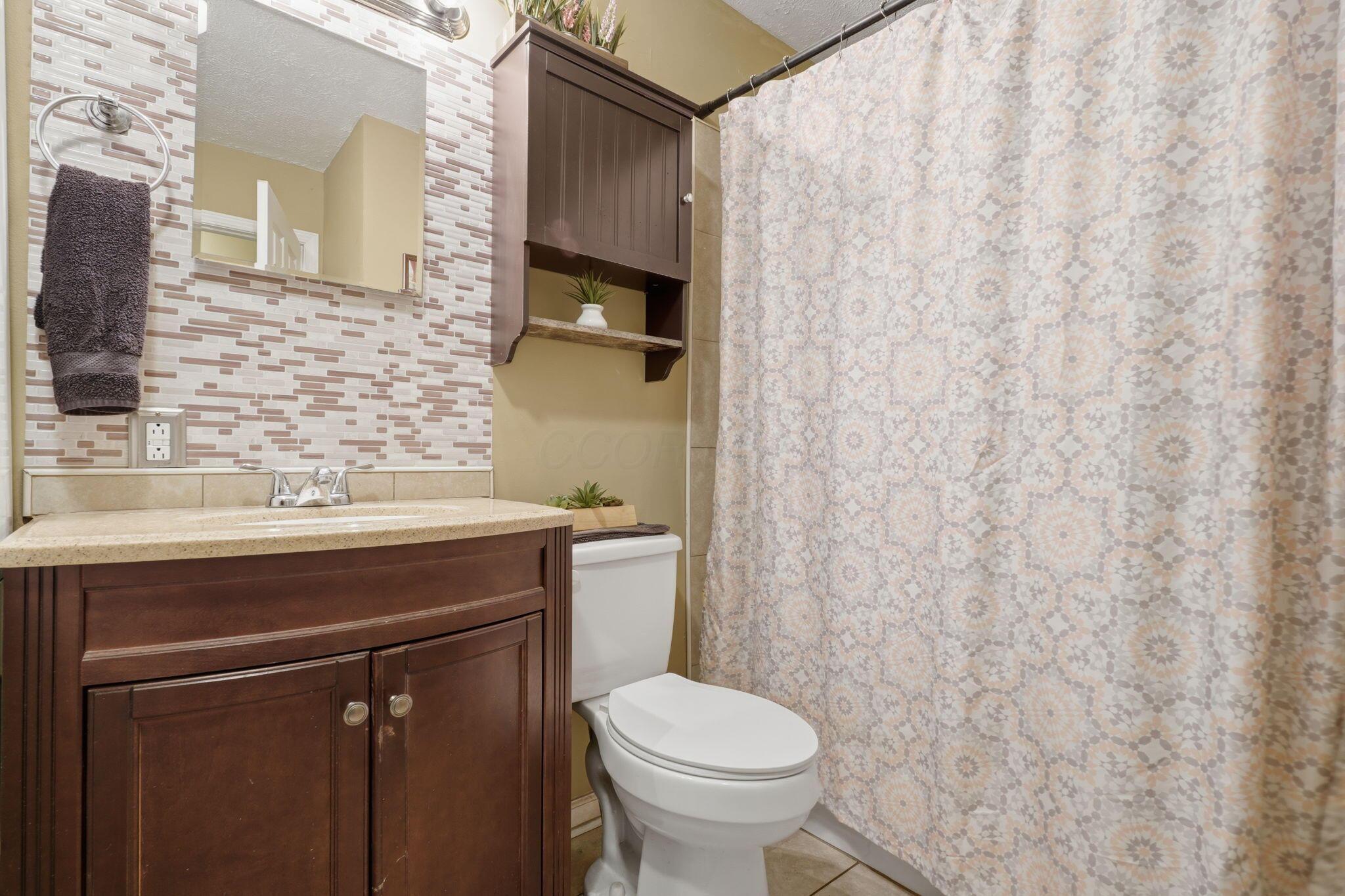 5285 Zimmer Drive Property Photo 12