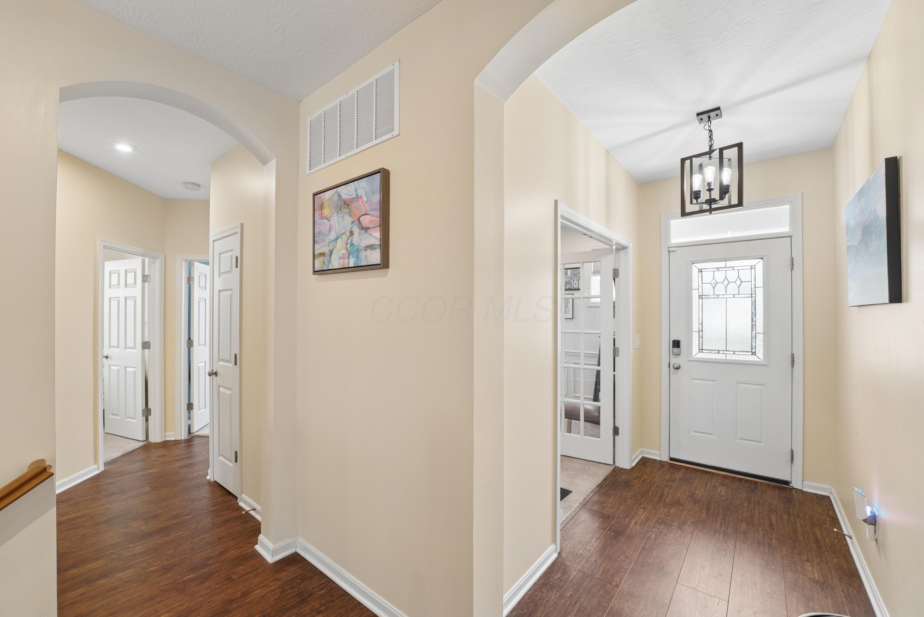 802 Avebury Drive Property Photo 6