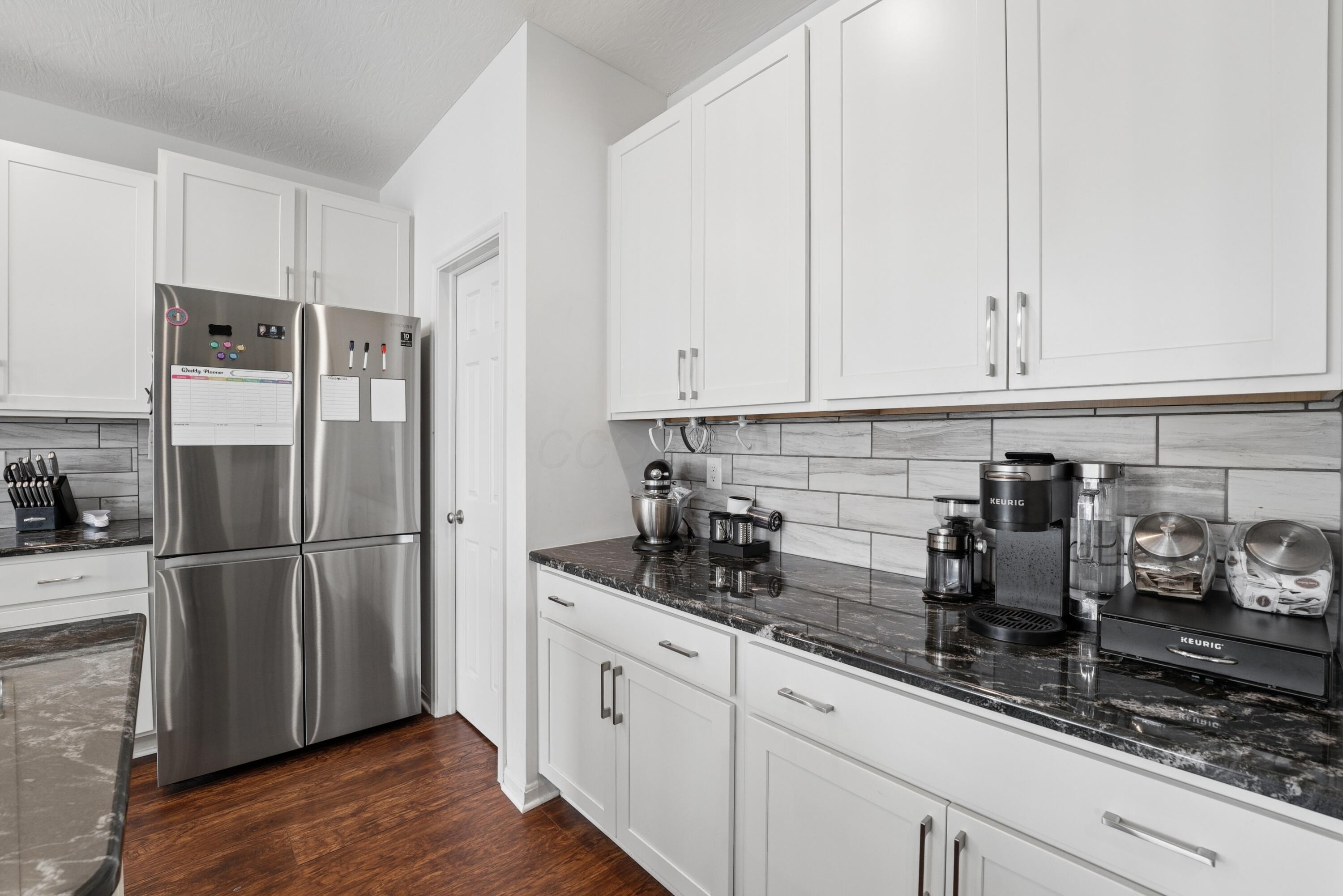 802 Avebury Drive Property Photo 18