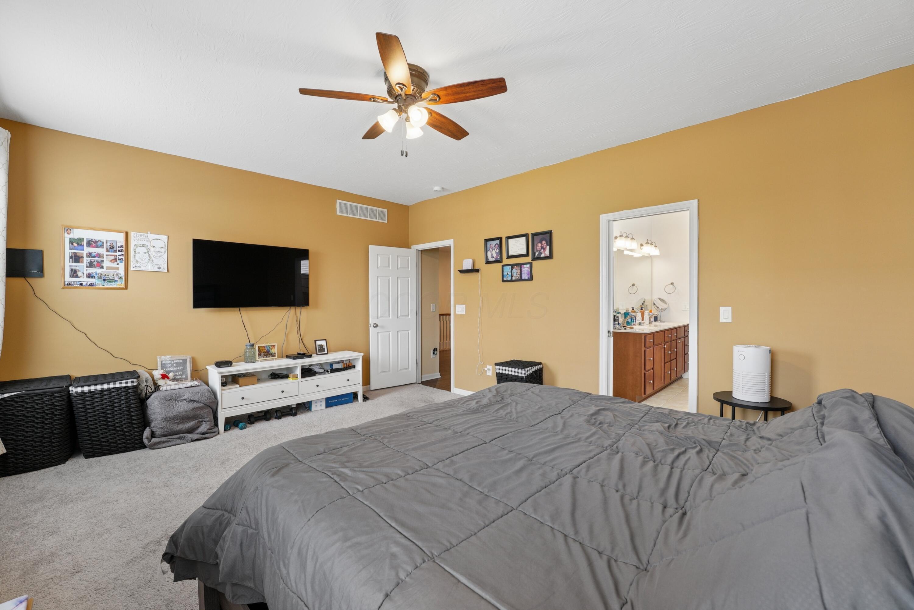 802 Avebury Drive Property Photo 23