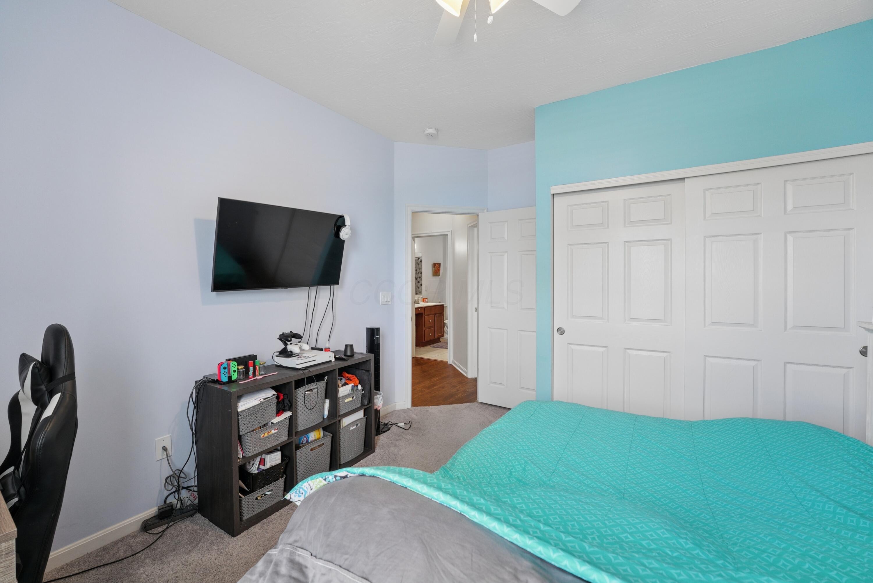 802 Avebury Drive Property Photo 28