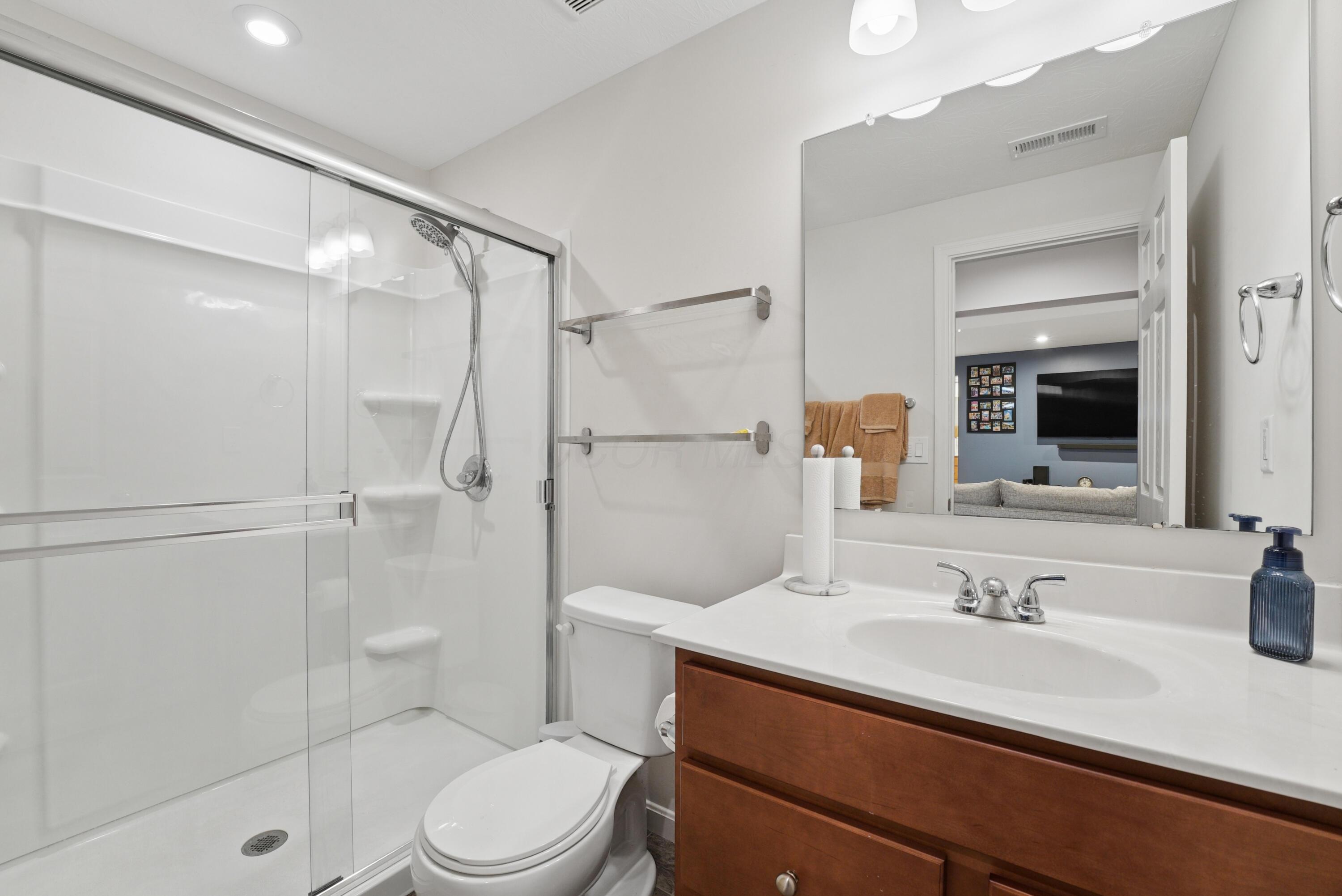 802 Avebury Drive Property Photo 37