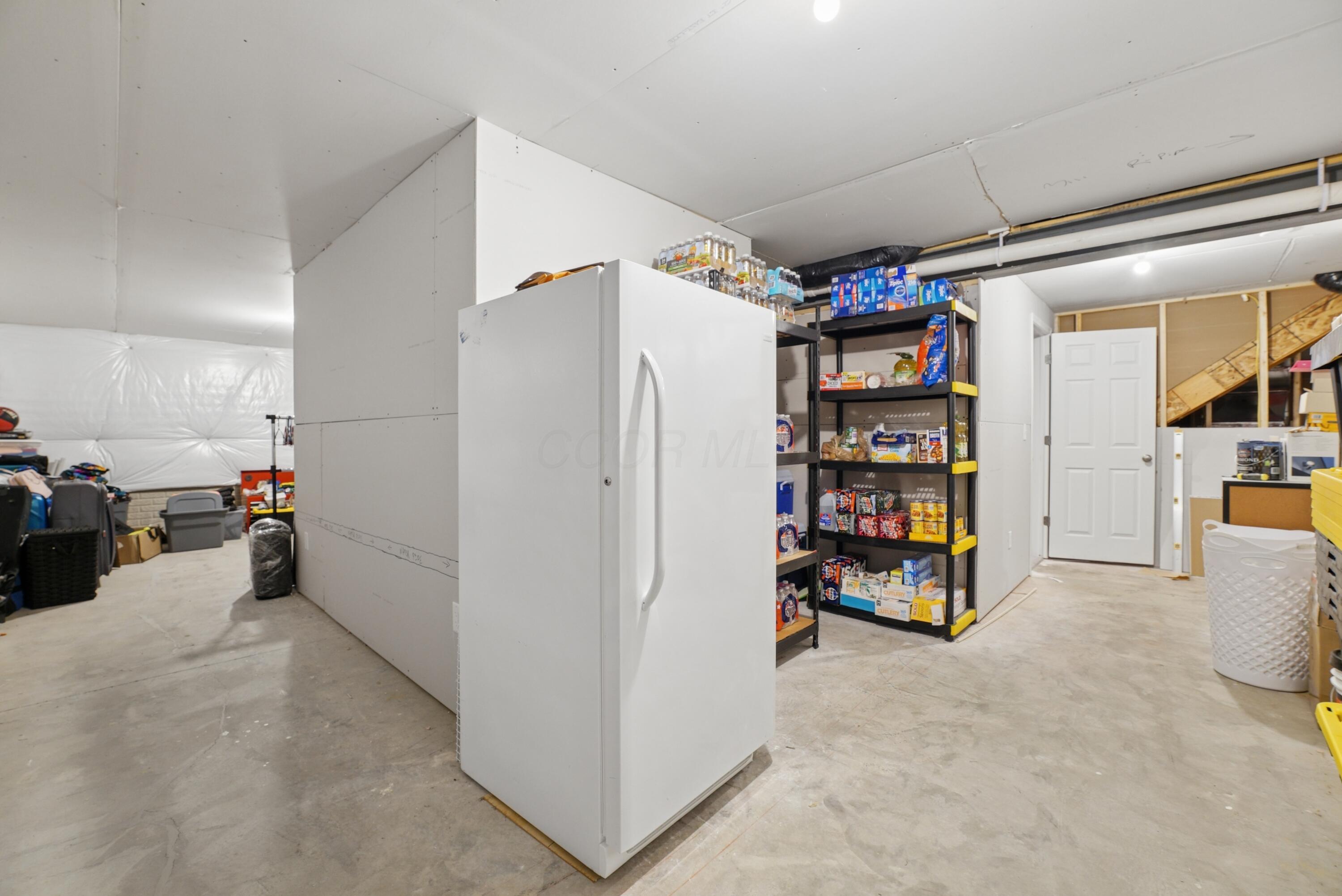 802 Avebury Drive Property Photo 40
