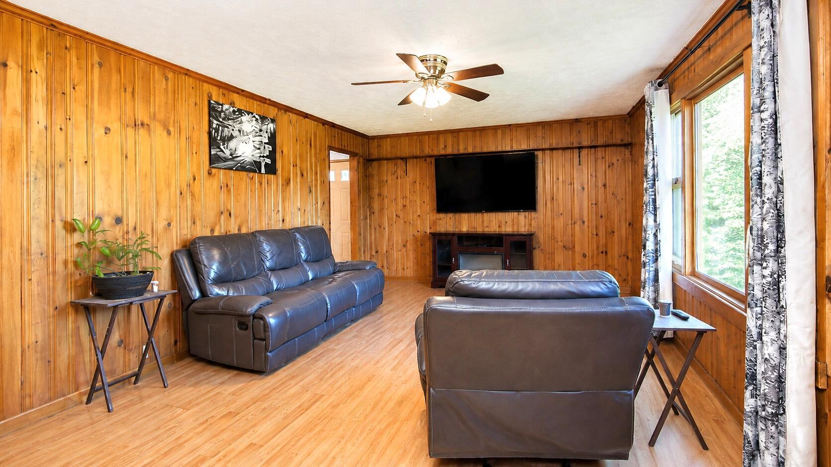 80 Poplar Drive Property Photo 9