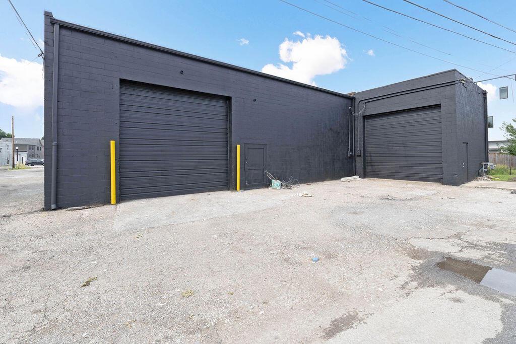 226032074 Property Photo 11