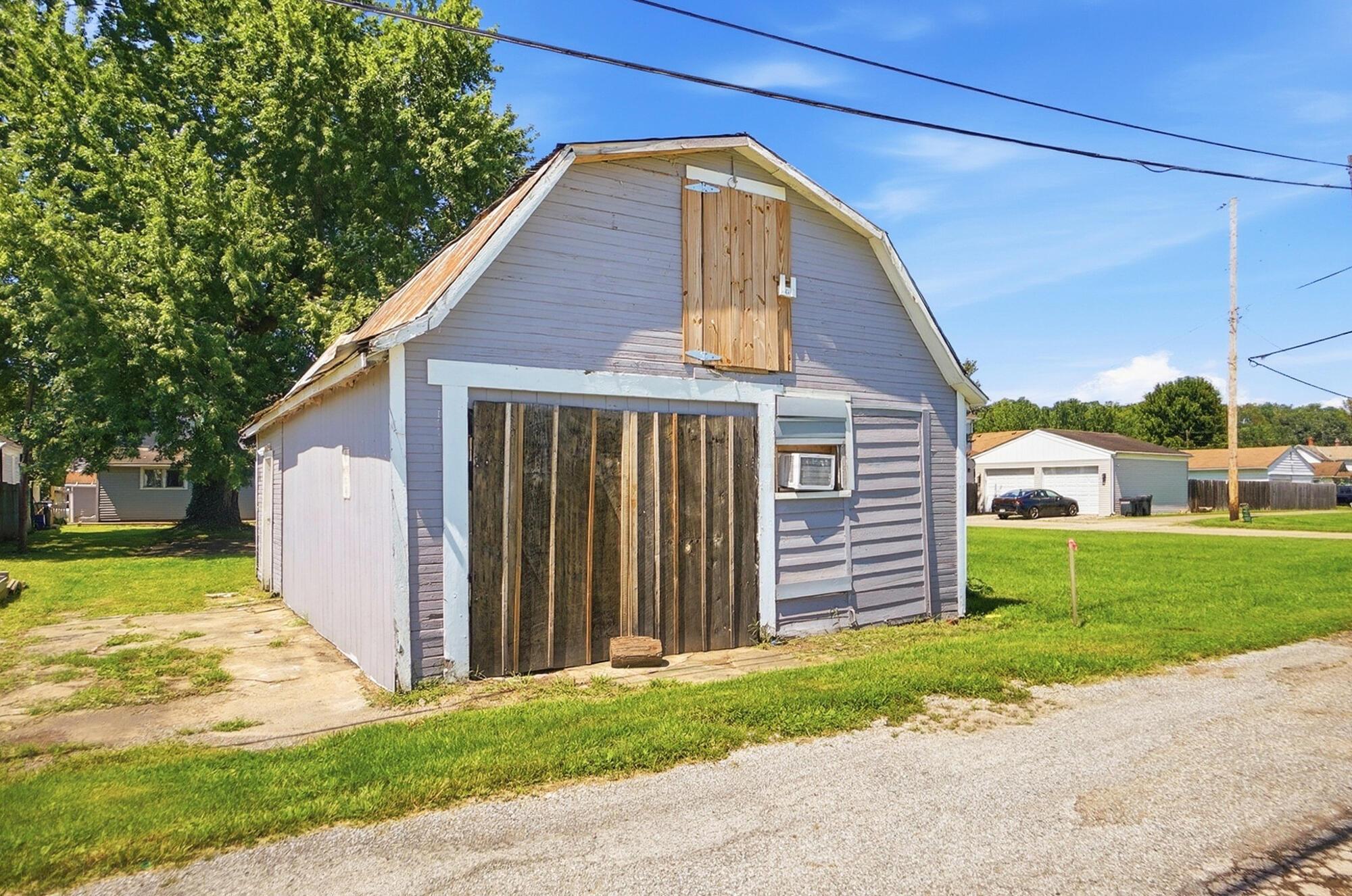 354 Fort Street Property Photo 33