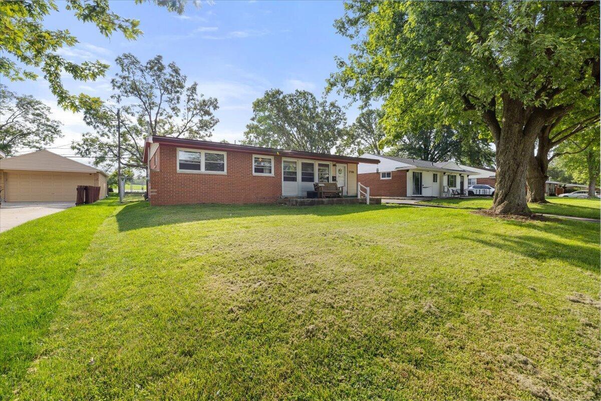 3300 Braddock Street Property Photo 3